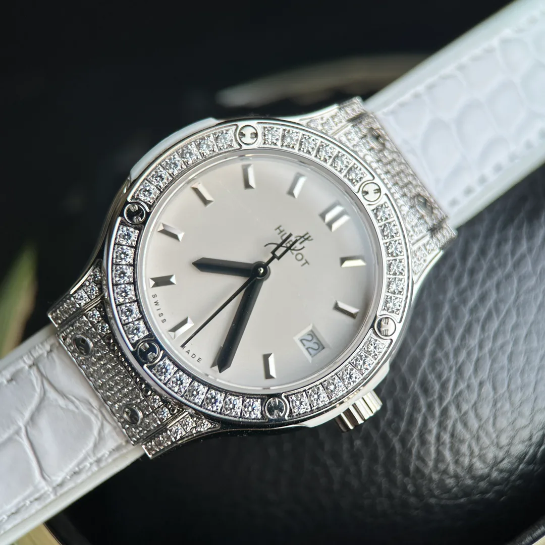 Часы Женские Hublot 17629716