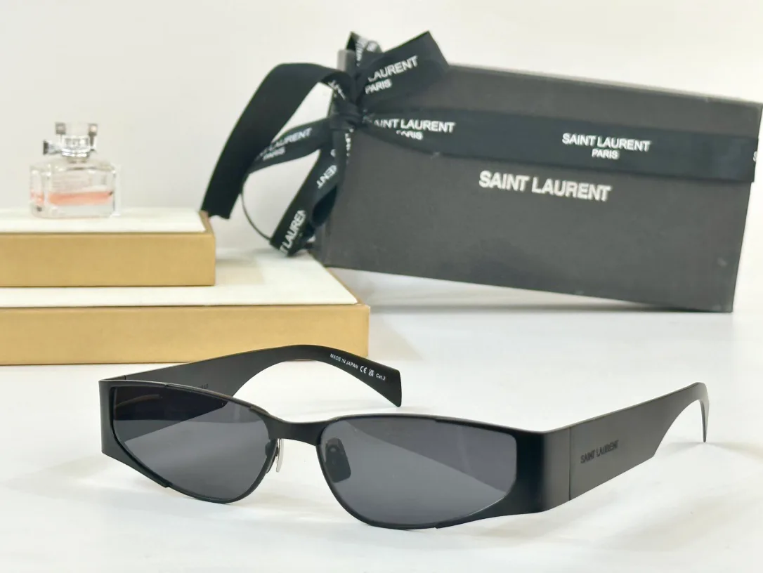 Очки Saint Laurent 25300