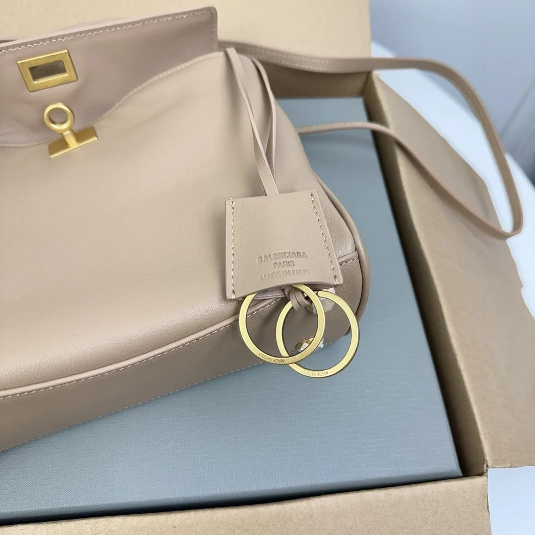 Классические Сумки Женские Balenciaga 11872232