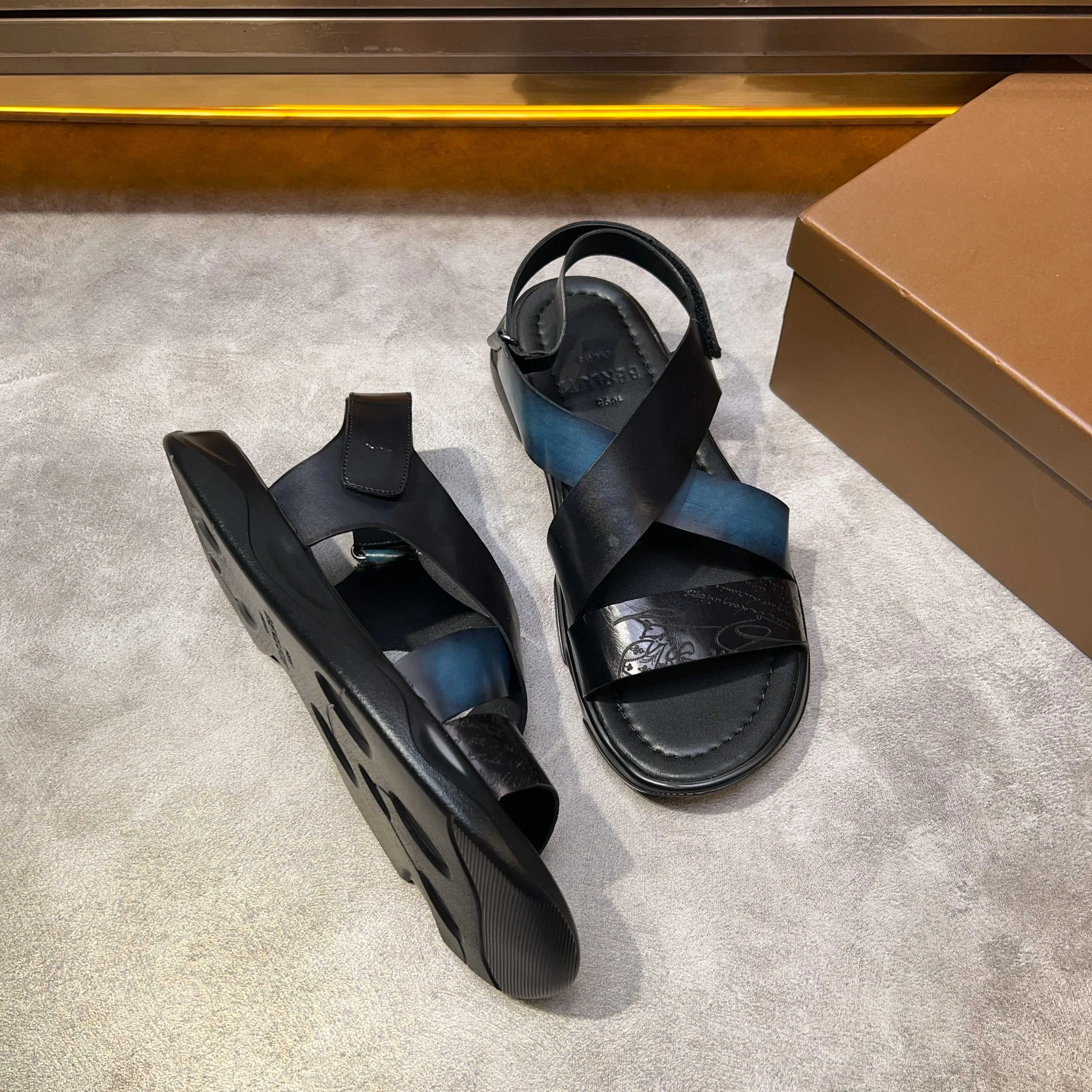 Шлепанцы Мужские Berluti 19390