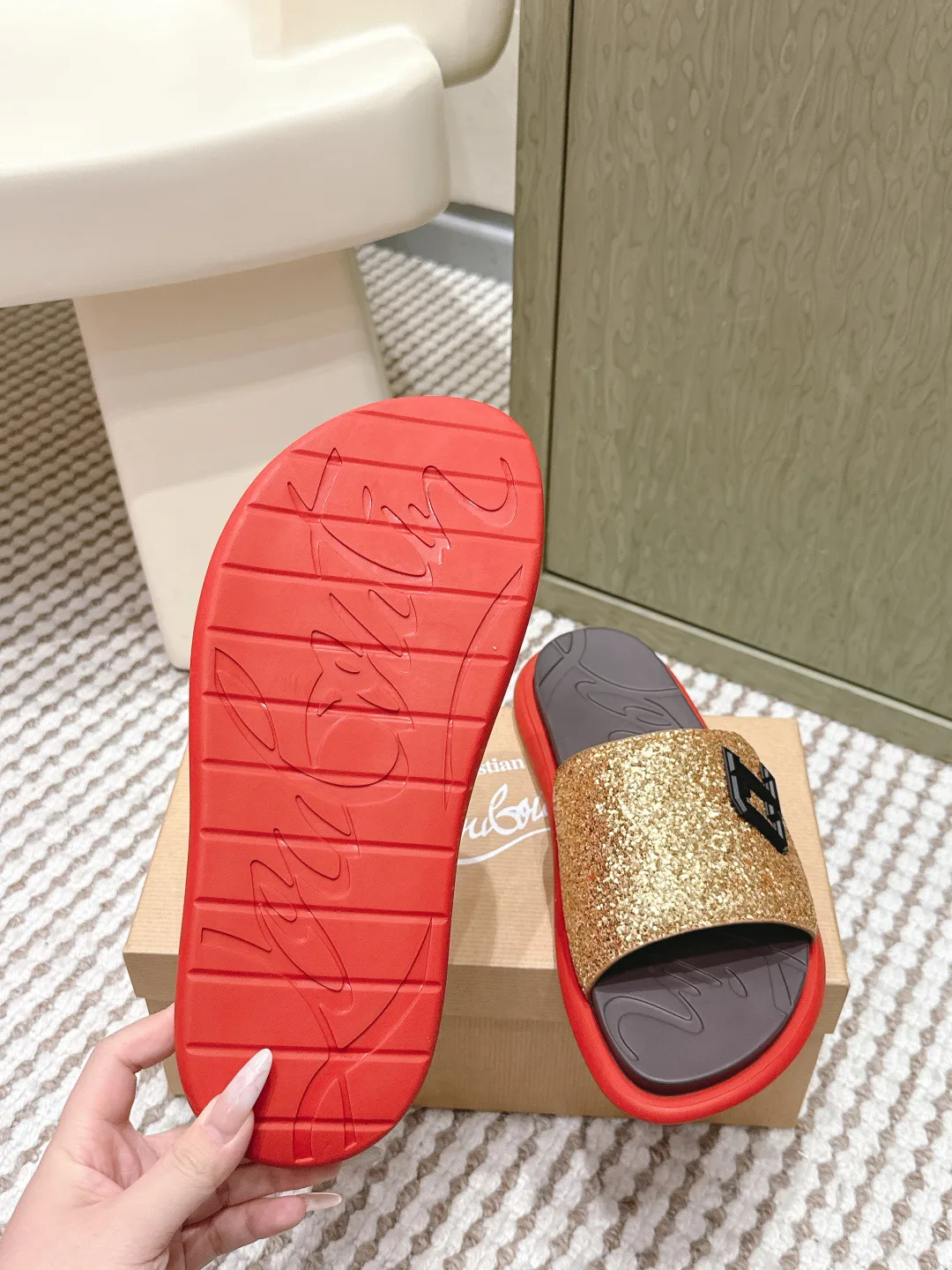 Шлепанцы Мужские Christian Louboutin 488306