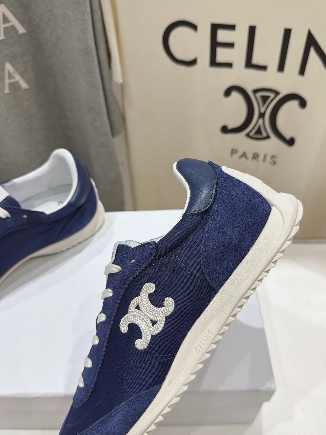 Кроссовки Женские Celine 18436582