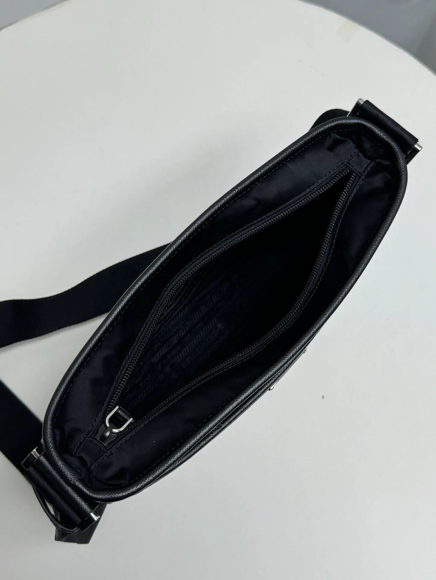 Классические Сумки Женские Prada 1422679