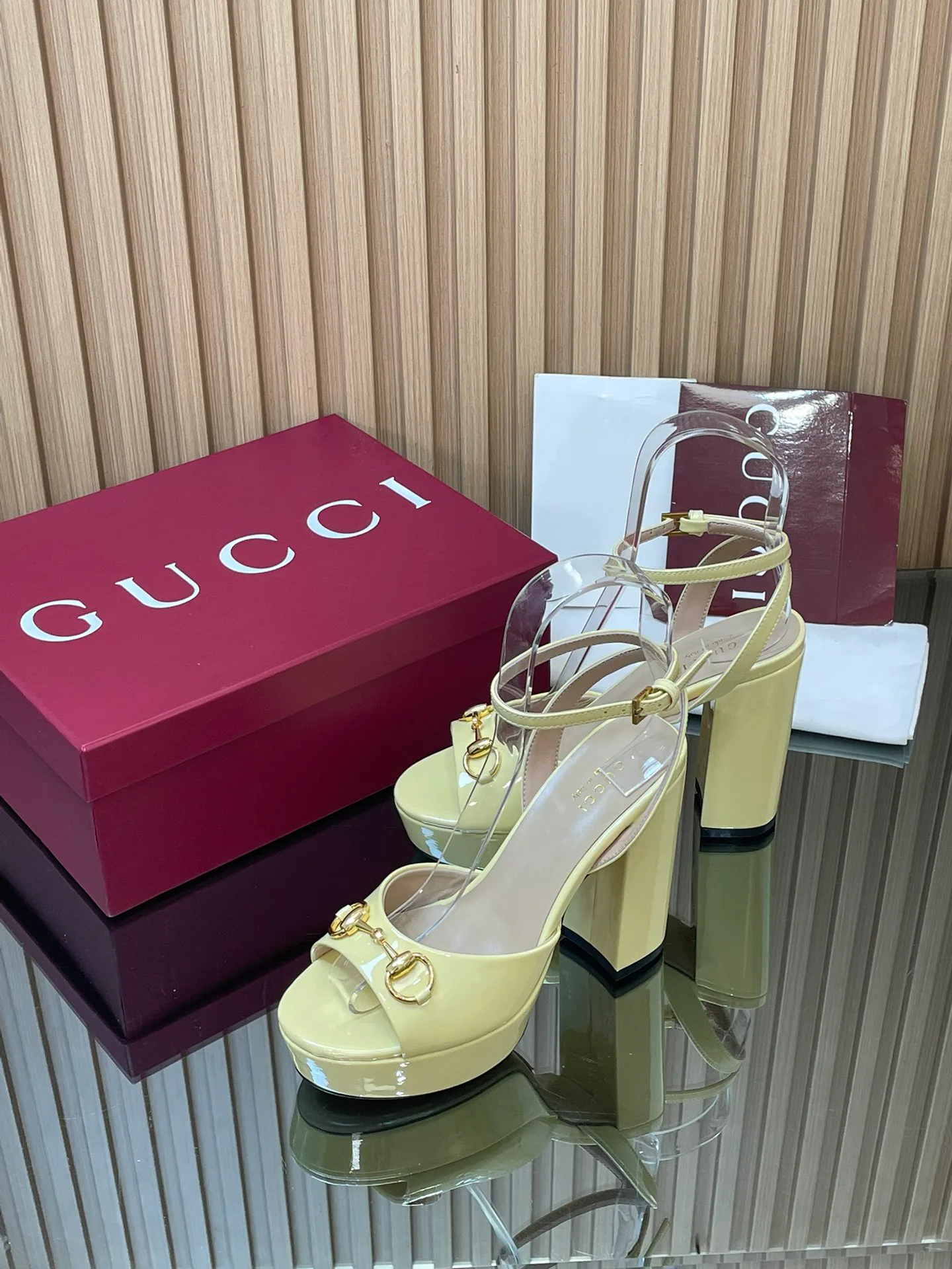 Босоножки Женские Gucci 876009