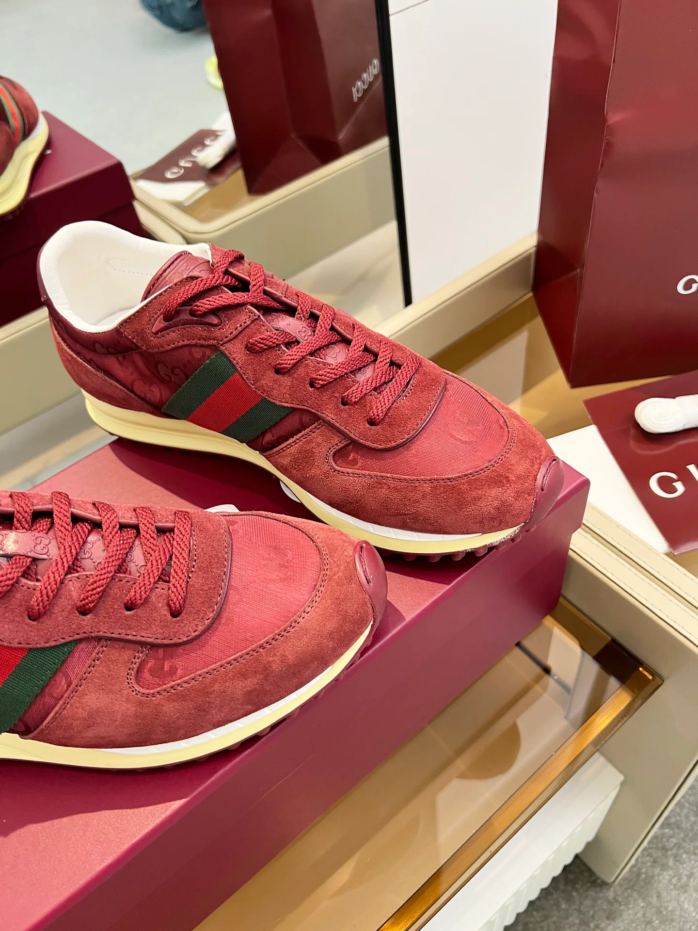 Кроссовки Женские Gucci 46008