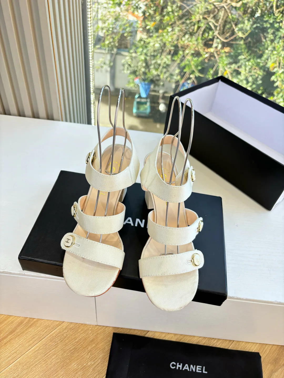 Босоножки Женские Chanel 10211564