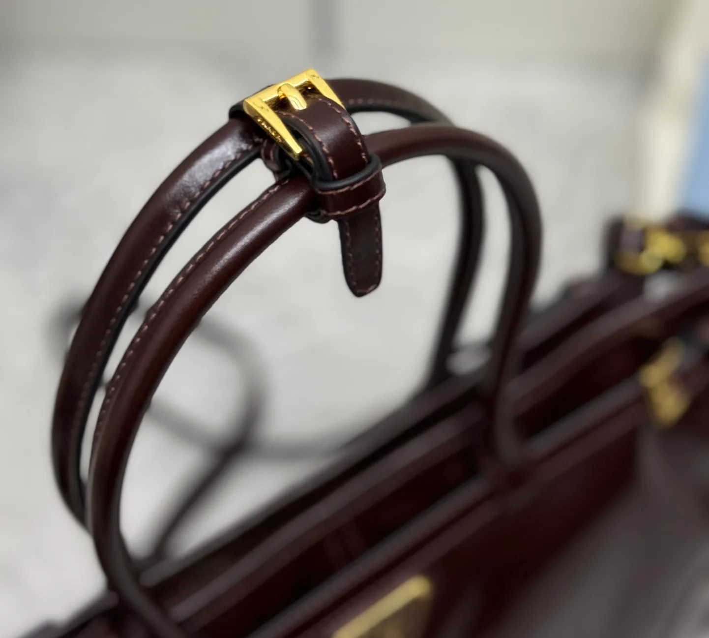 Классические Сумки Женские Prada 11462545