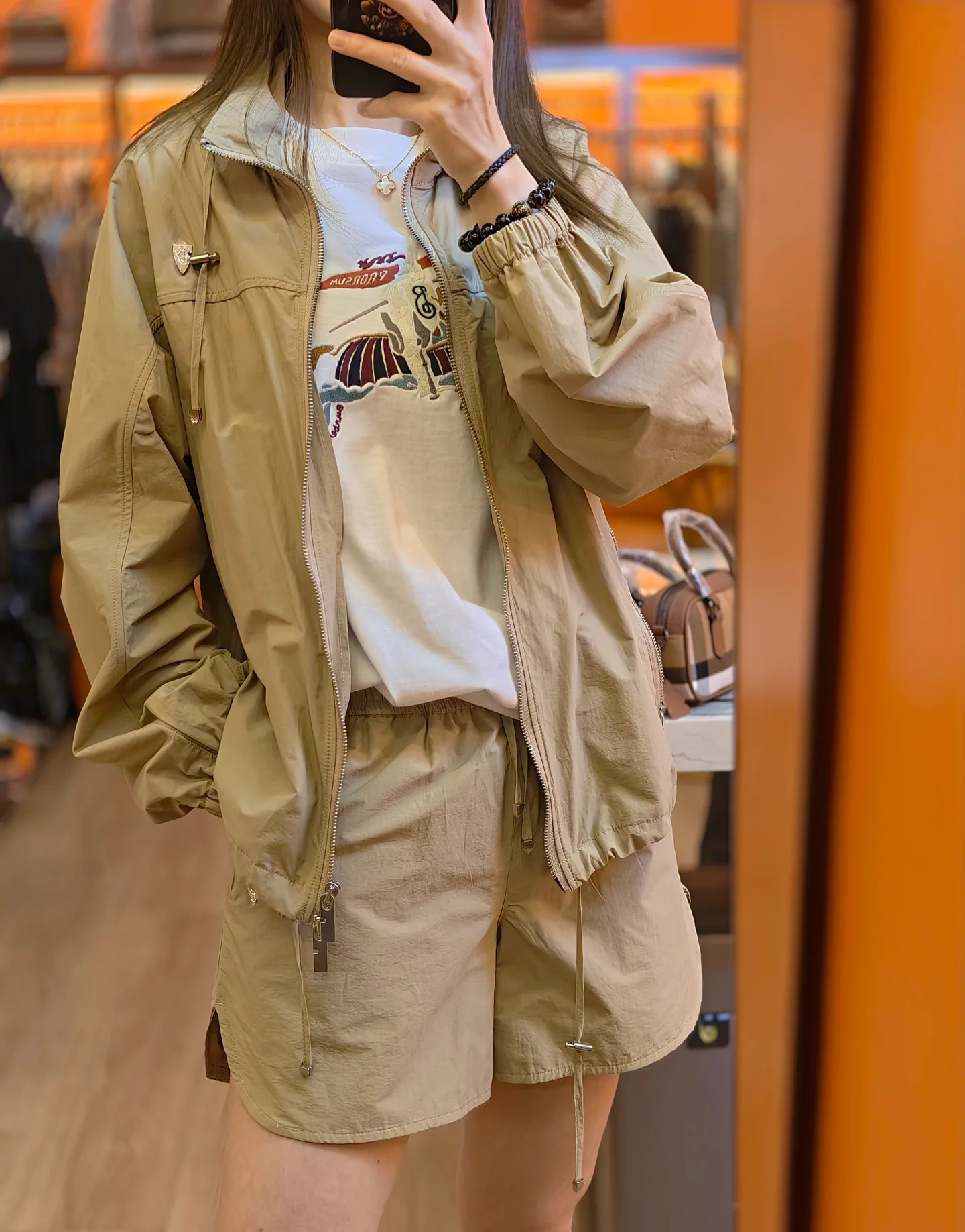 Куртки И Пуховики Женские Burberry 11224939