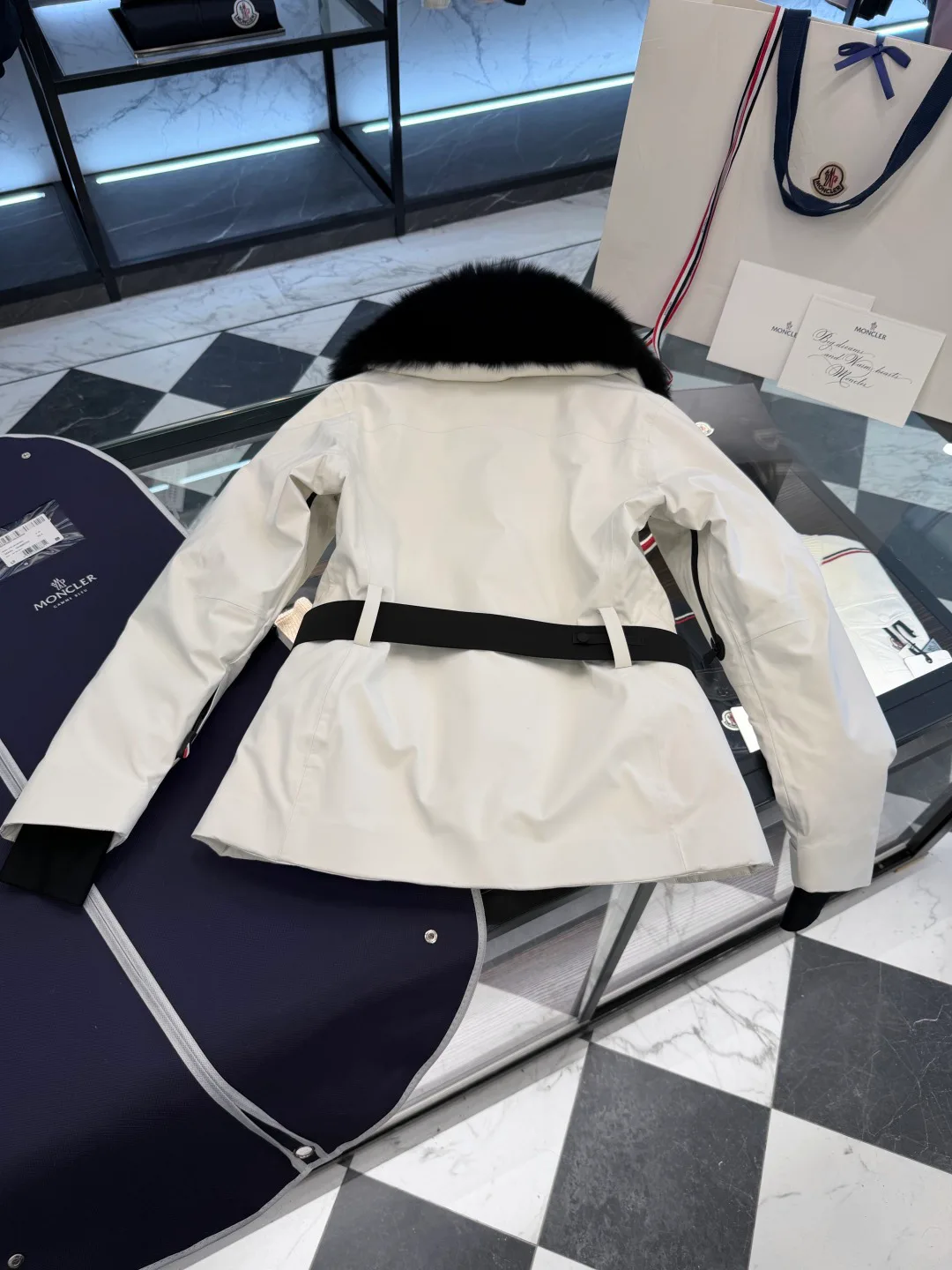 Куртки И Пуховики Женские Moncler 1859256