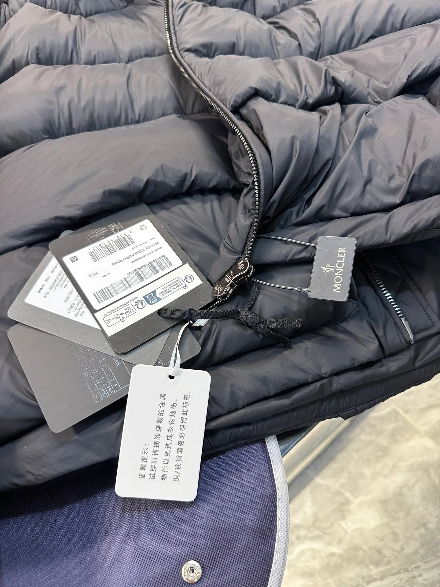 Куртки И Пуховики Женские Moncler 18130167