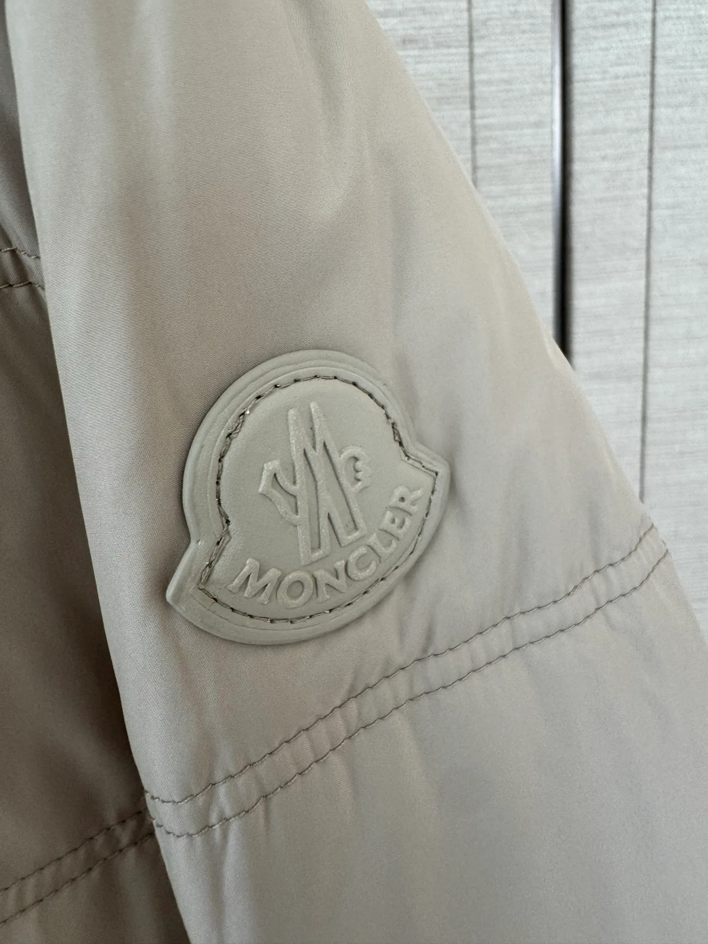 Куртки И Пуховики Женские Moncler 18491946