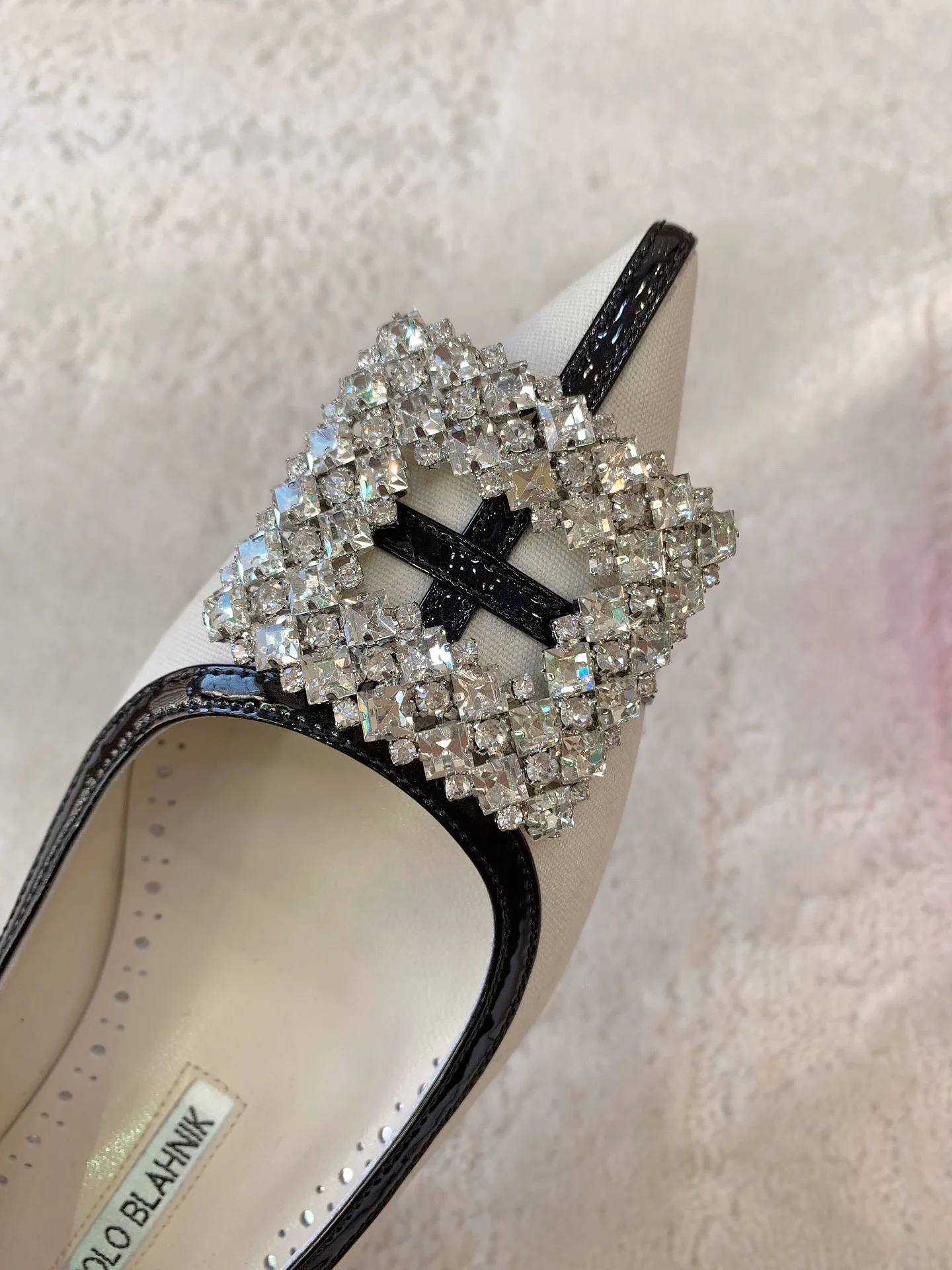 Туфли Женские Manolo Blahnik 18698278