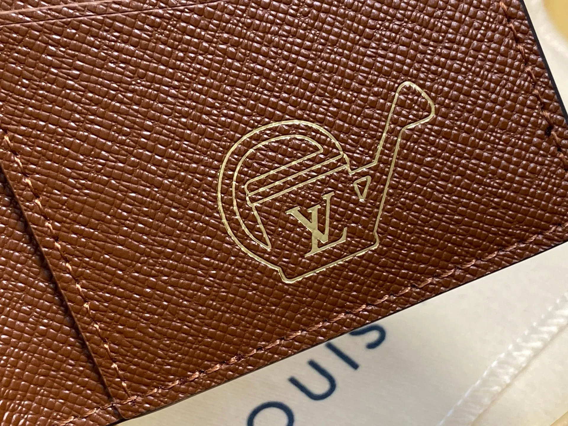 Клатчи Женские Louis Vuitton 11934139
