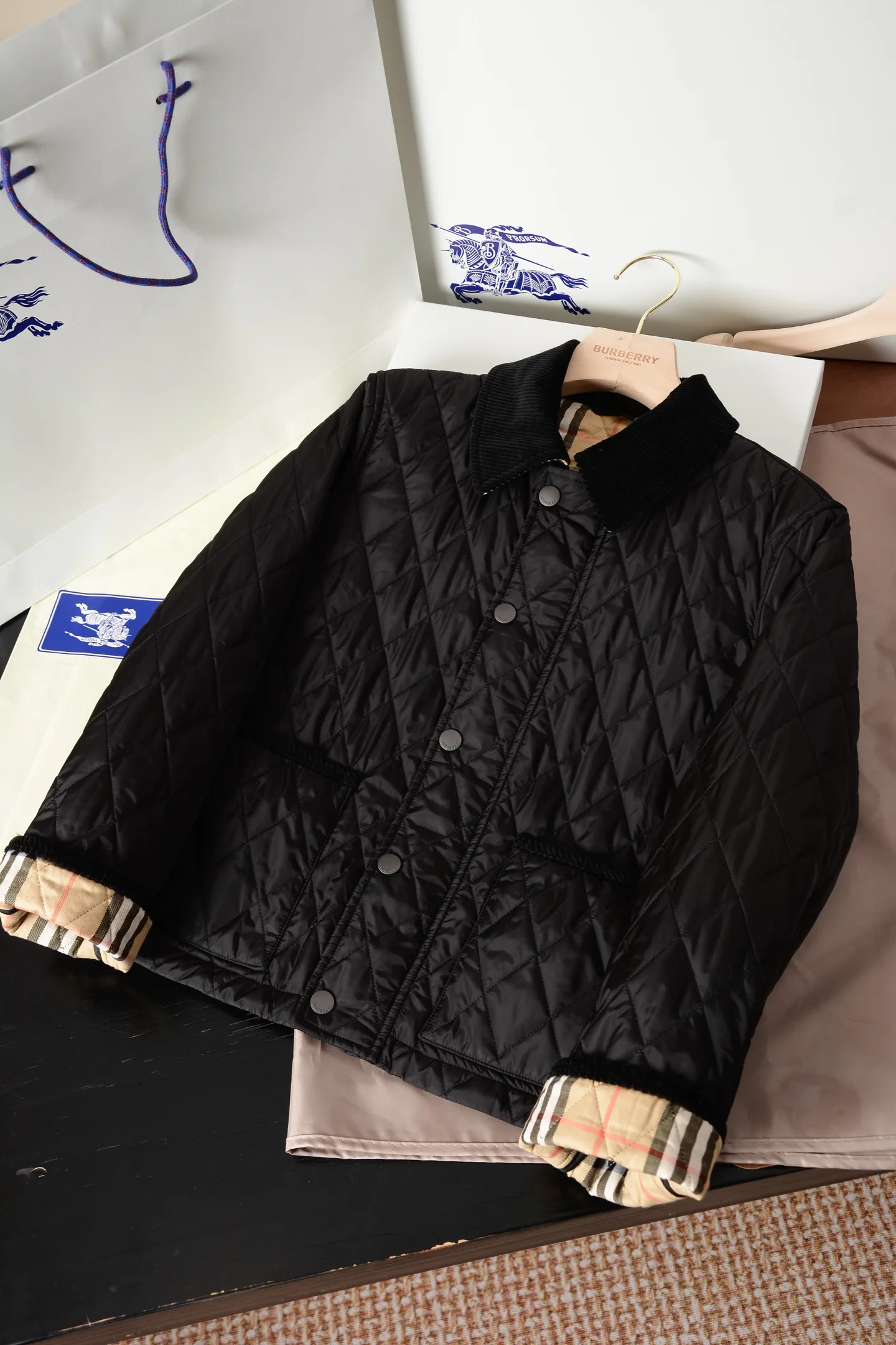 Куртки И Пуховики Женские Burberry 18513004