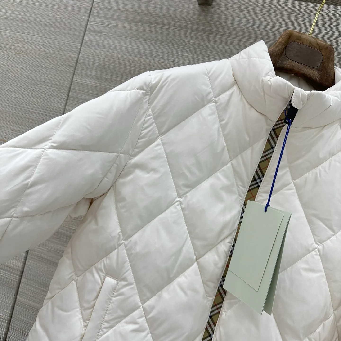 Куртки И Пуховики Женские Burberry 19131394