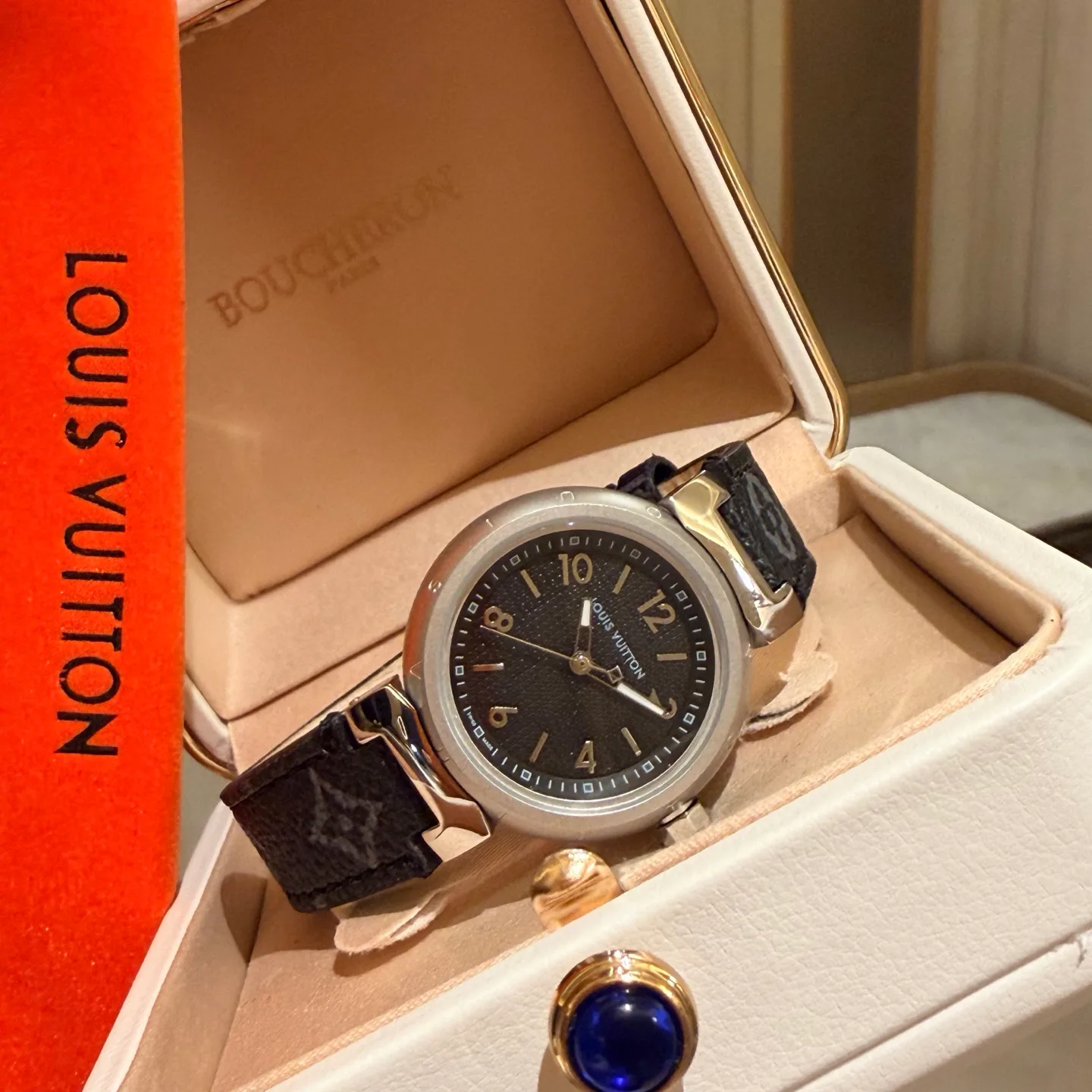 Часы Женские Louis Vuitton 1847516