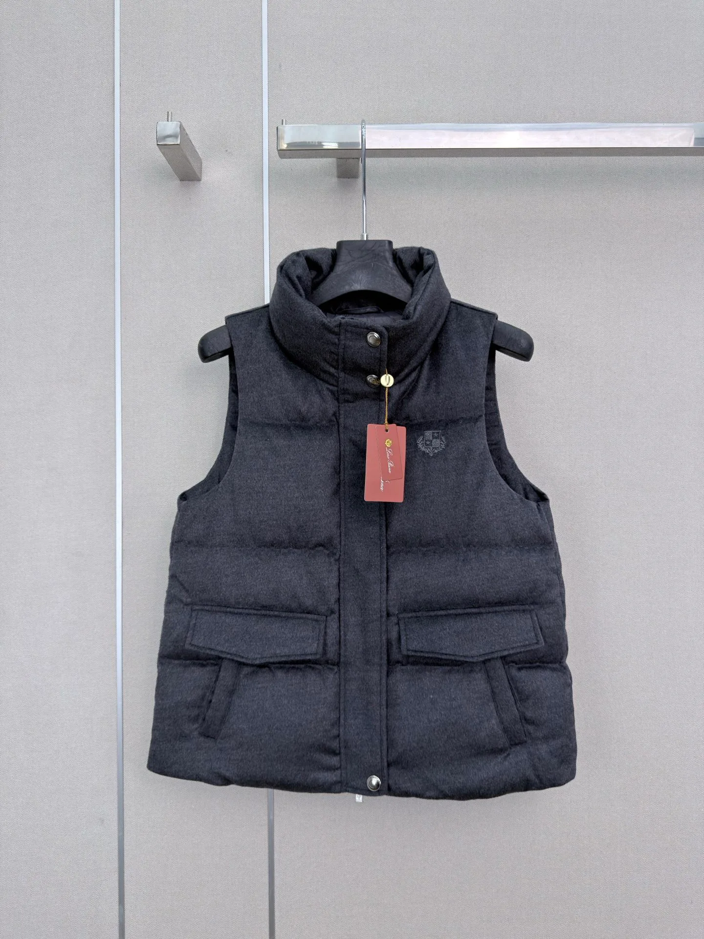 Жилеты Женские Loro Piana 18108720