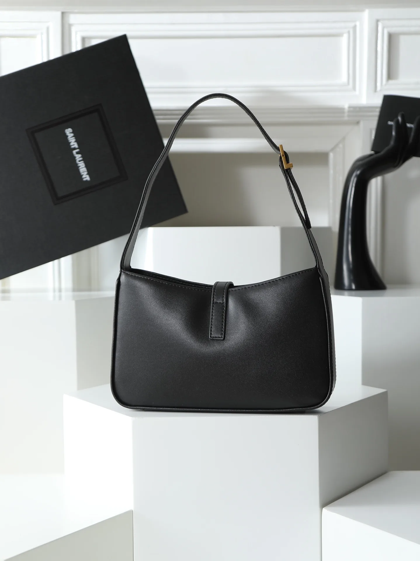 Классические Сумки Женские Saint Laurent 18005140