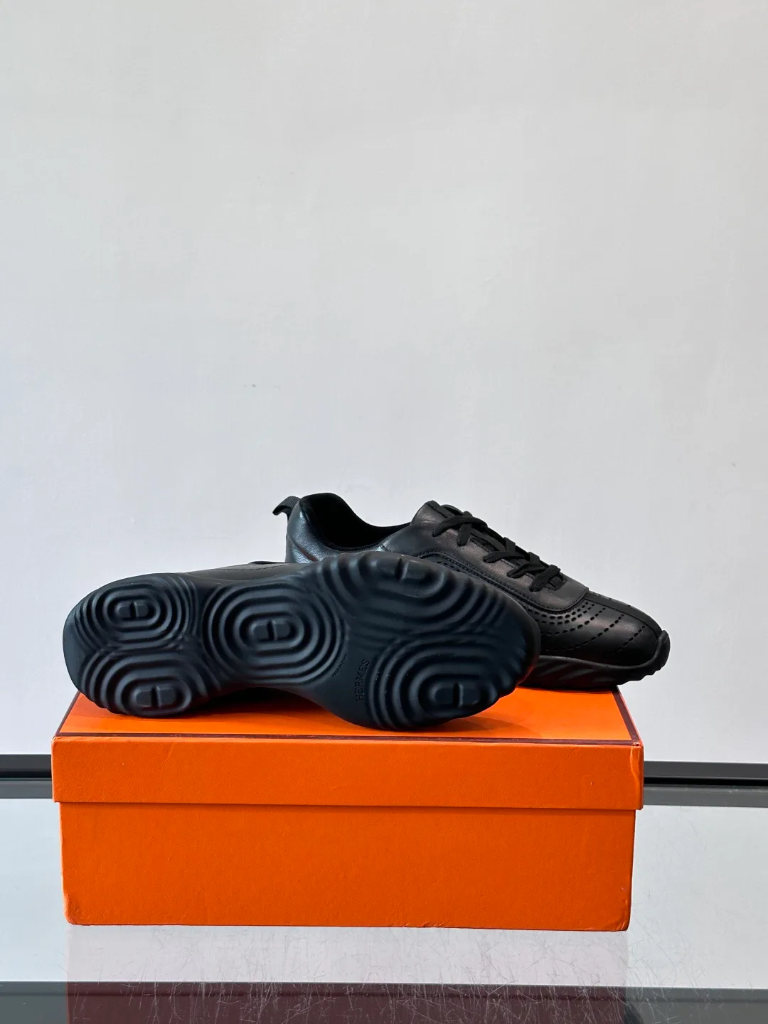 Кроссовки Женские Hermes 17439913