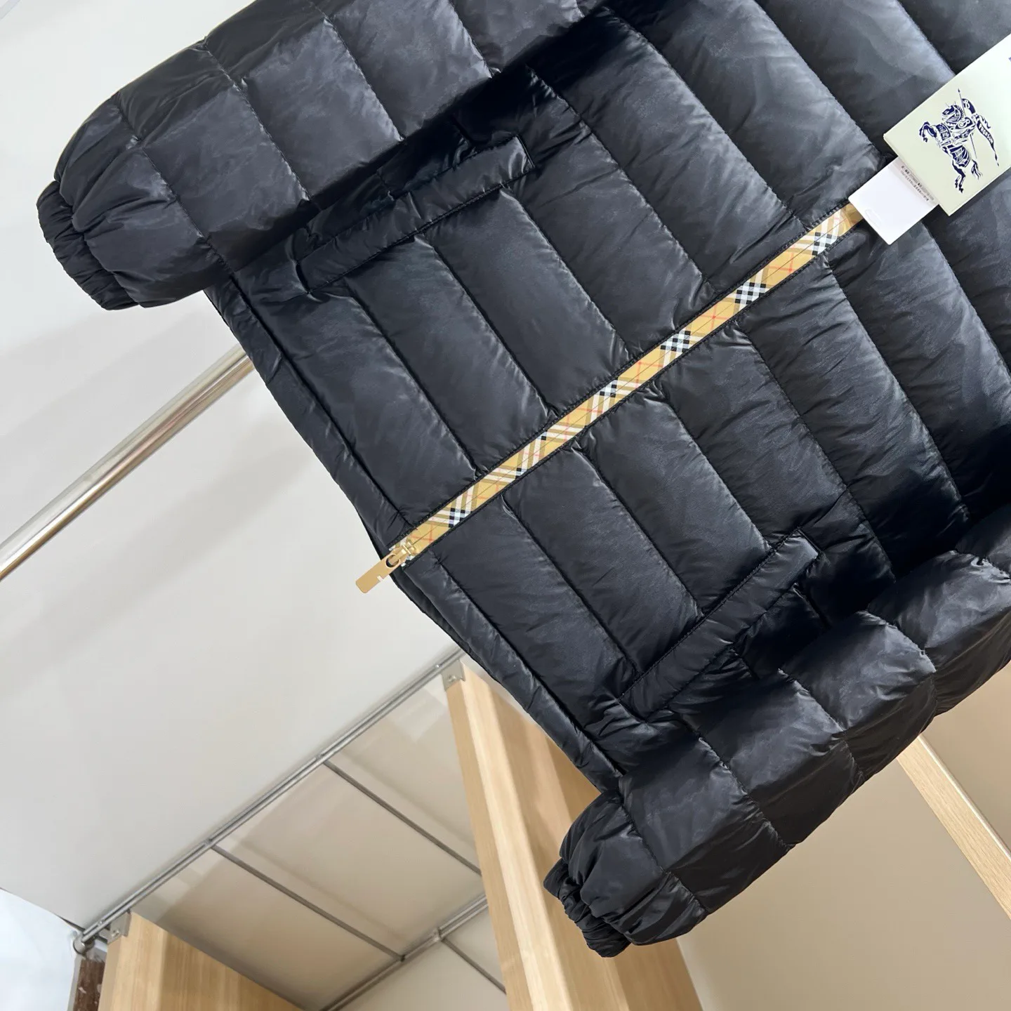 Куртки И Пуховики Женские Burberry 18110899