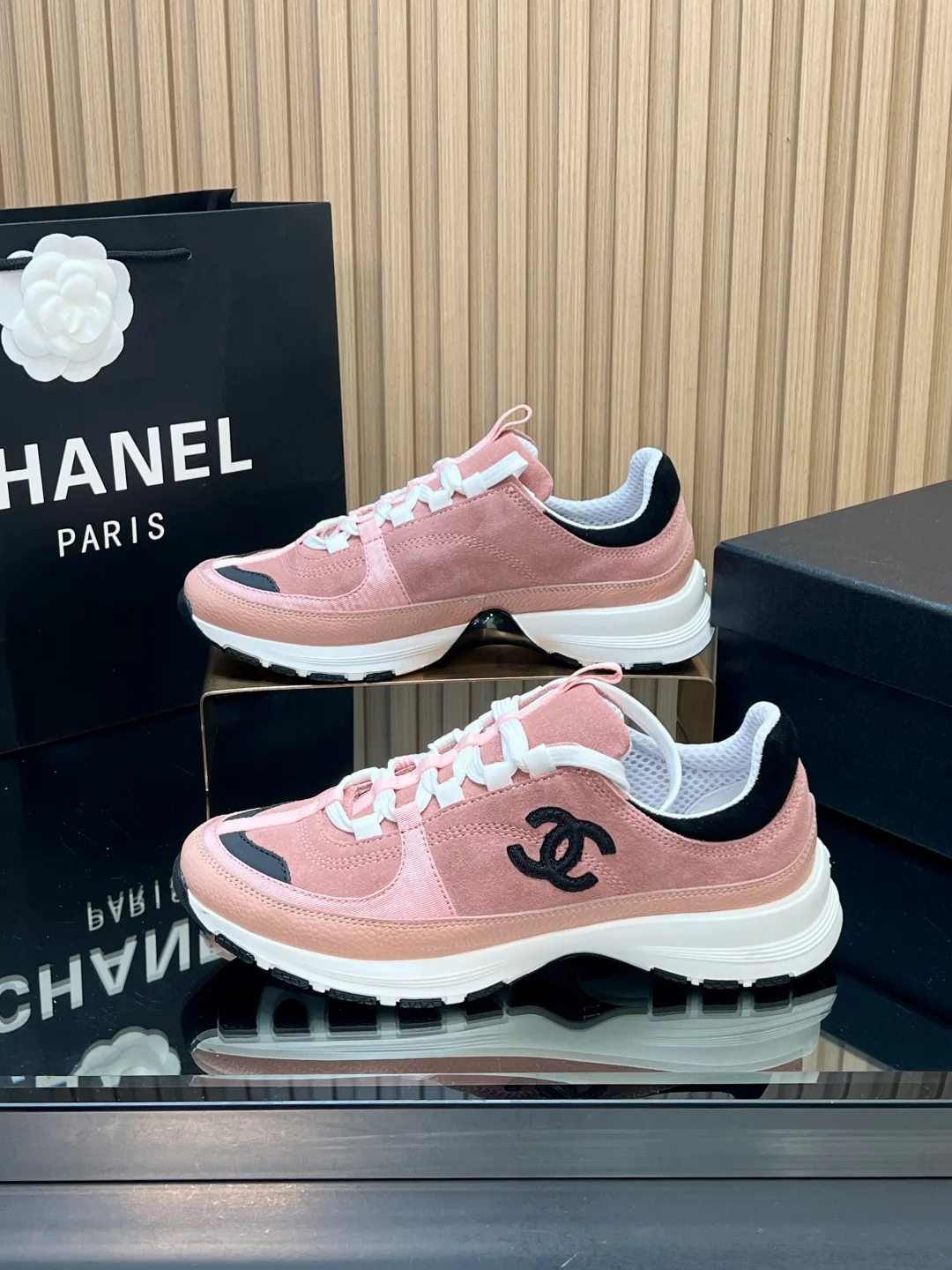 Кроссовки Женские Chanel 1731489