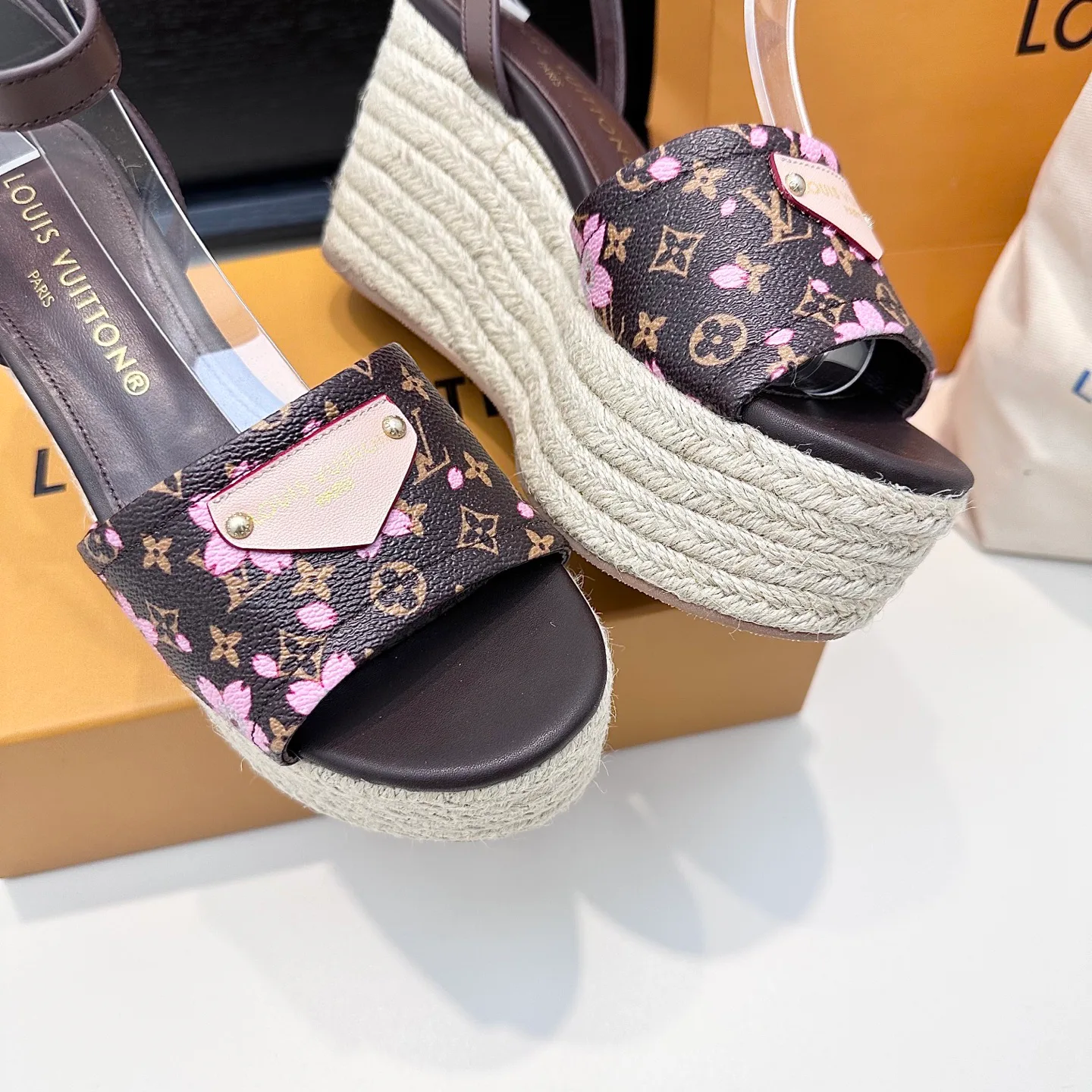 Сандалии Женские Louis Vuitton 11566066