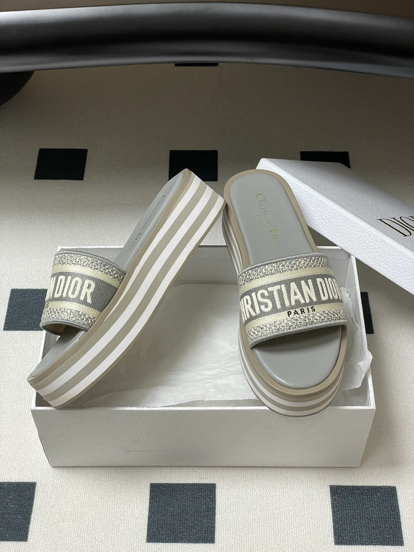 Шлепанцы Женские Christian Dior 579313