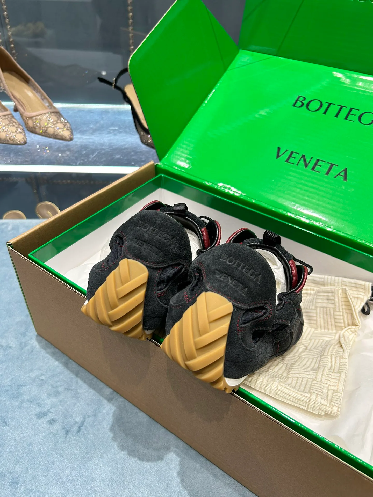 Кроссовки Женские Bottega Veneta 2383441