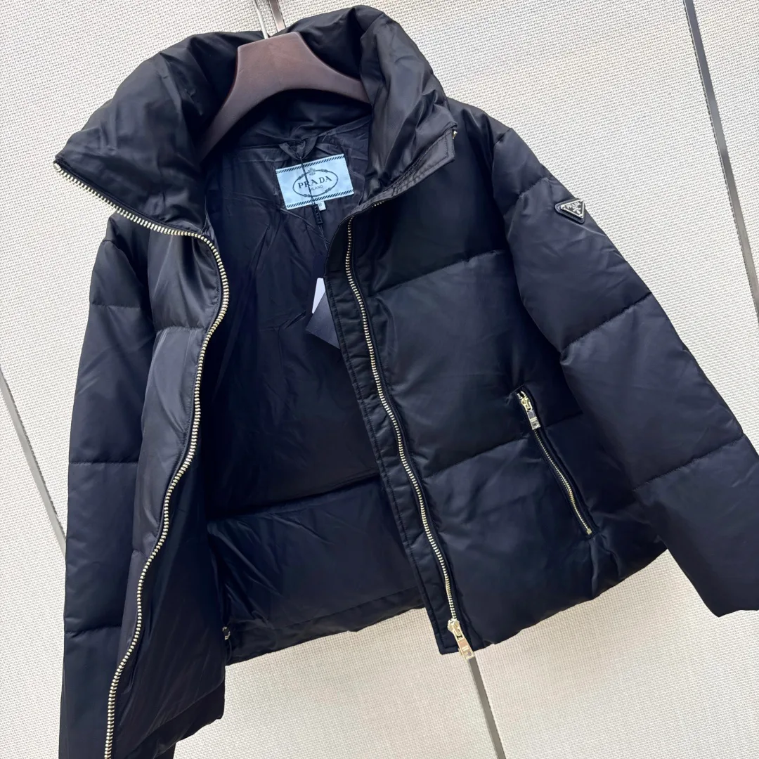 Куртки И Пуховики Женские Prada 18398207