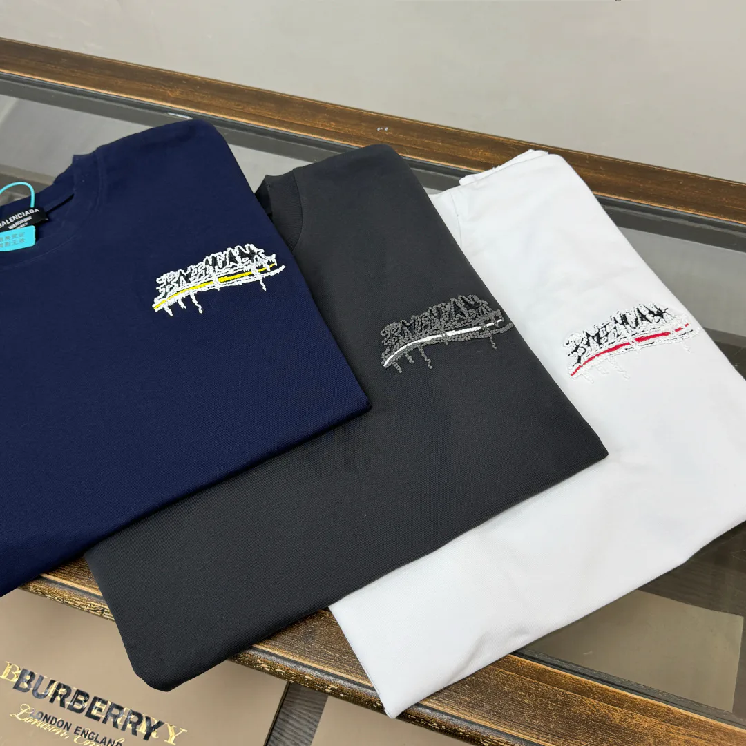 Футболки Женские Balenciaga 10438908