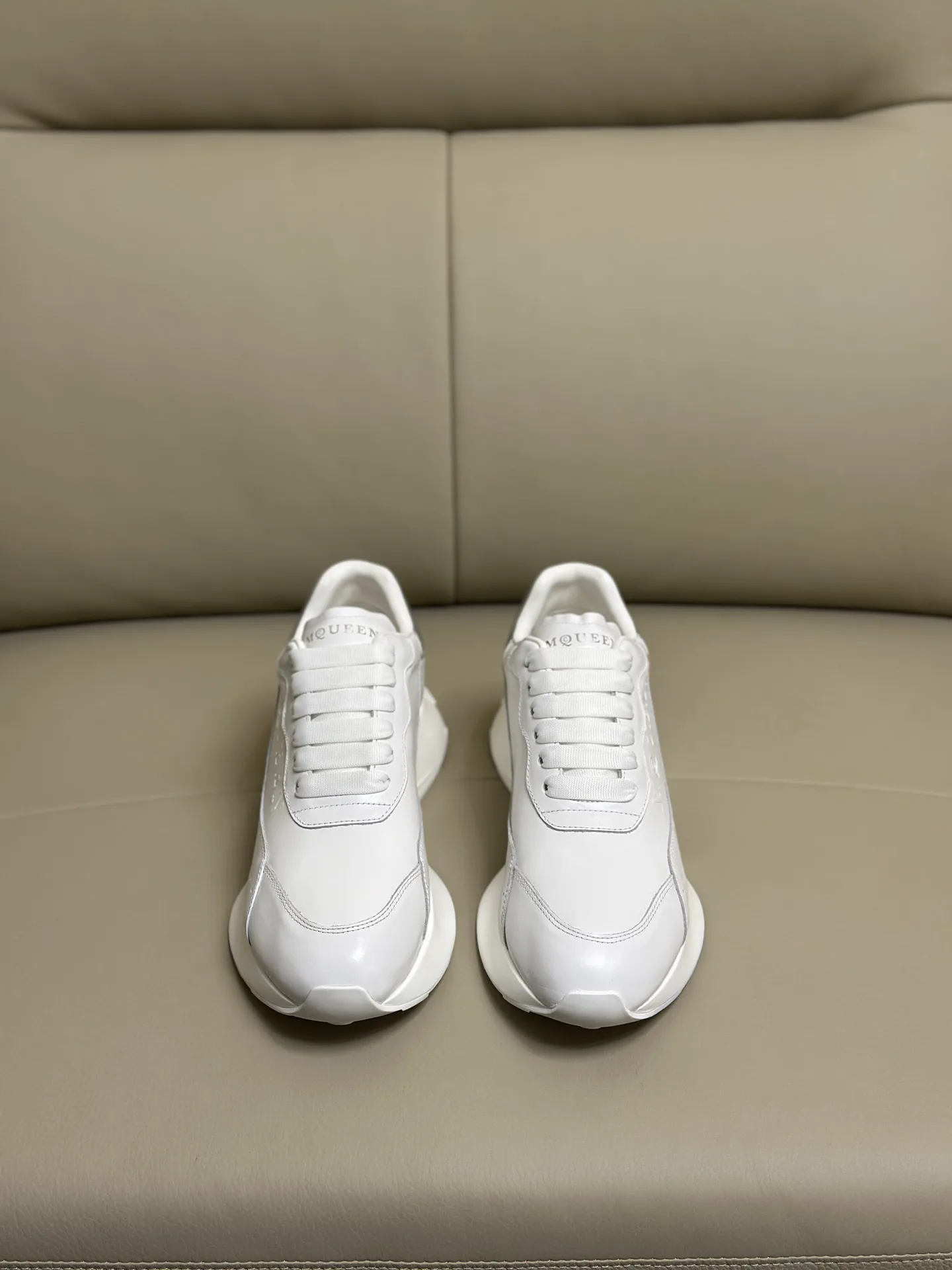 Кроссовки Женские Alexander Mcqueen 18616800