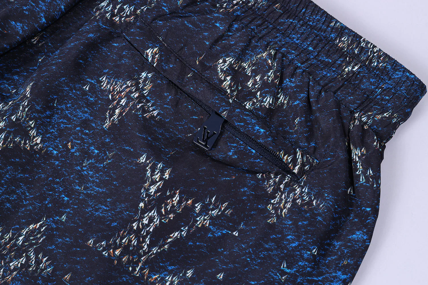 Шорты Женские Louis Vuitton 11644650