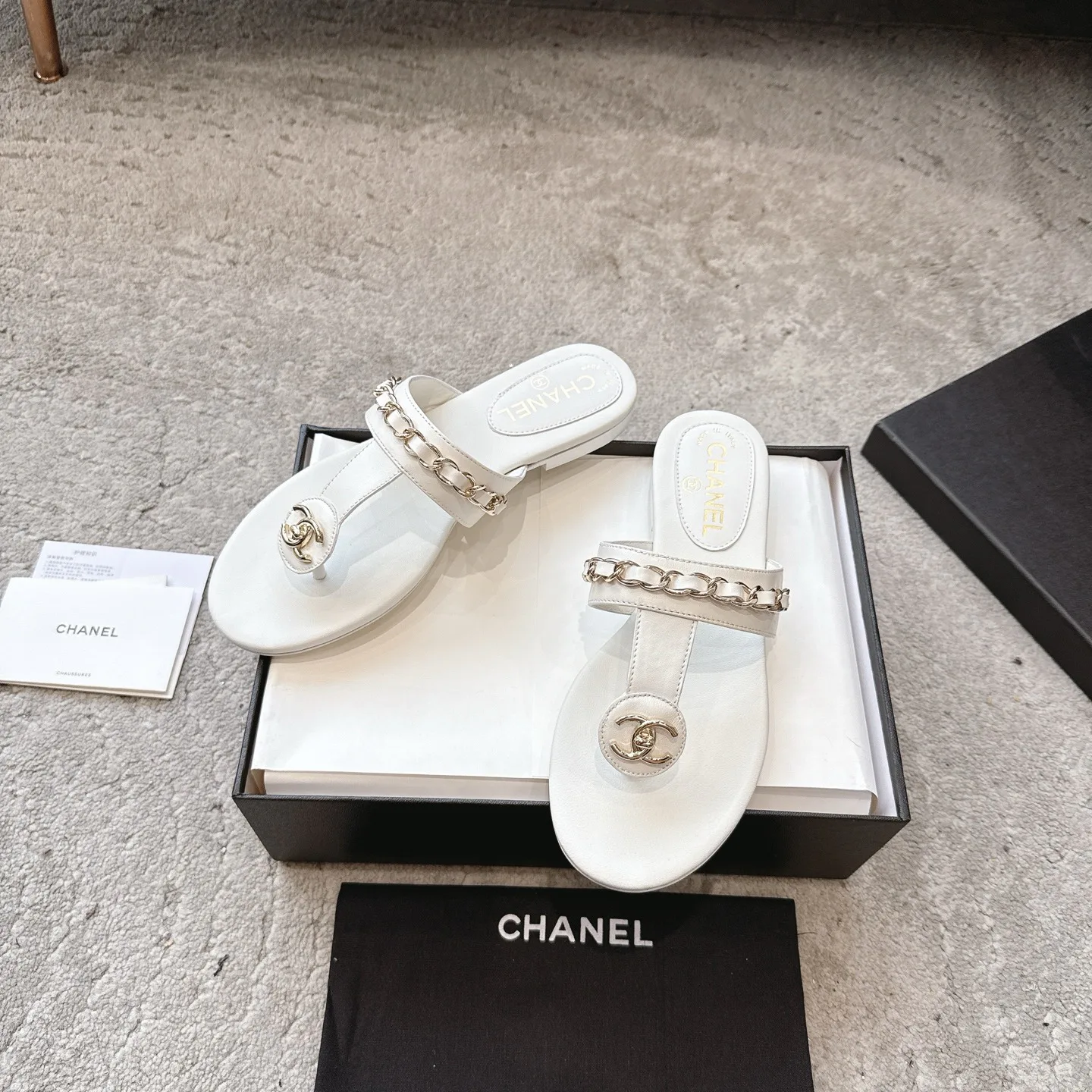 Босоножки Женские Chanel 17572307