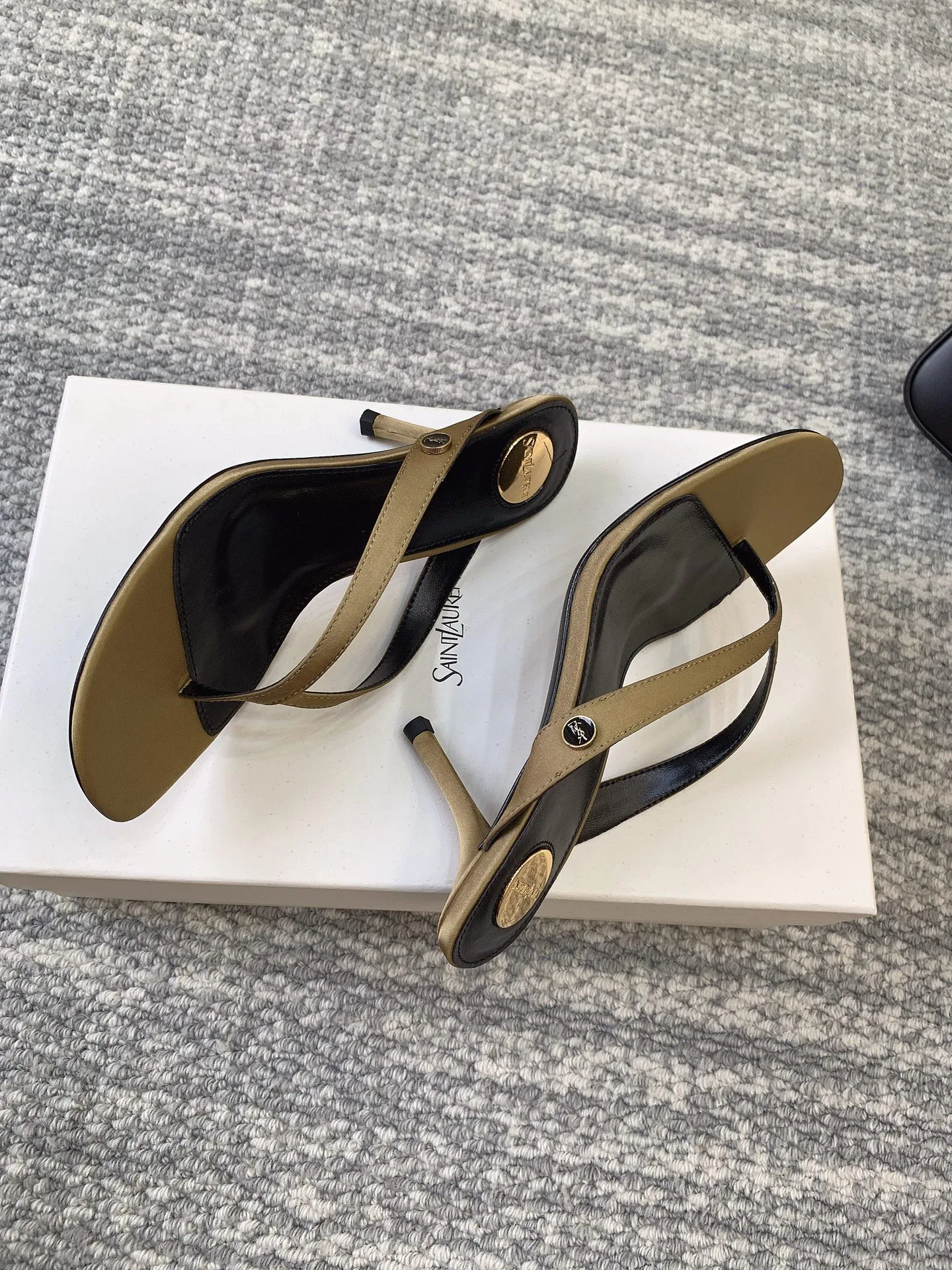 Босоножки Женские Saint Laurent 13229114