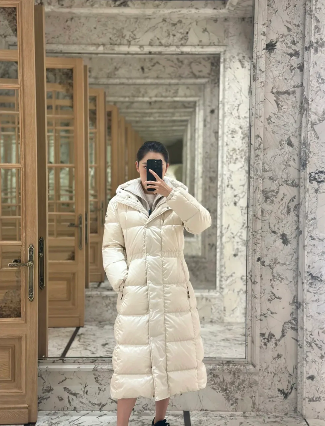 Куртки И Пуховики Женские Moncler 18609659