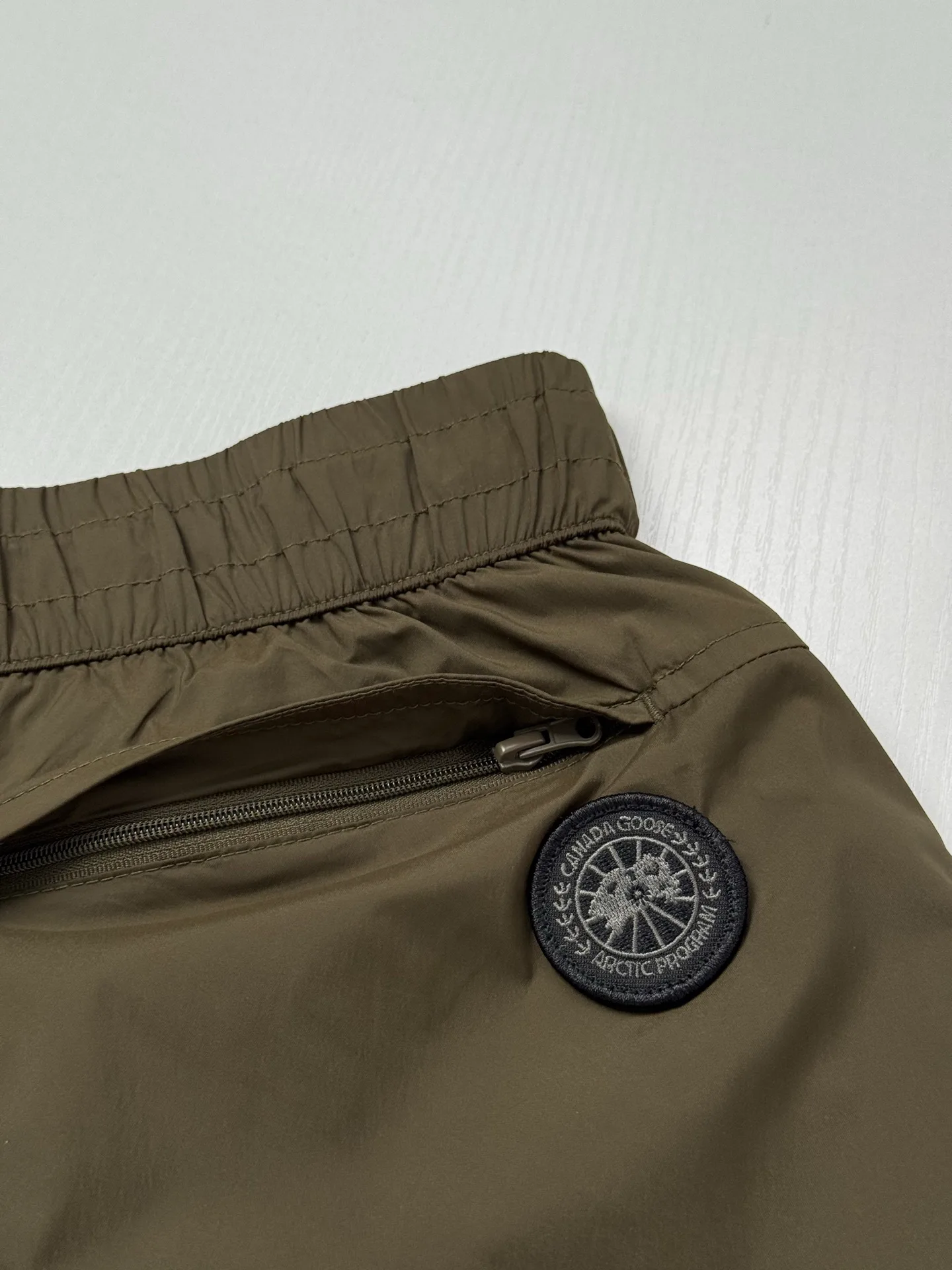 Шорты Женские Canada Goose 17093308