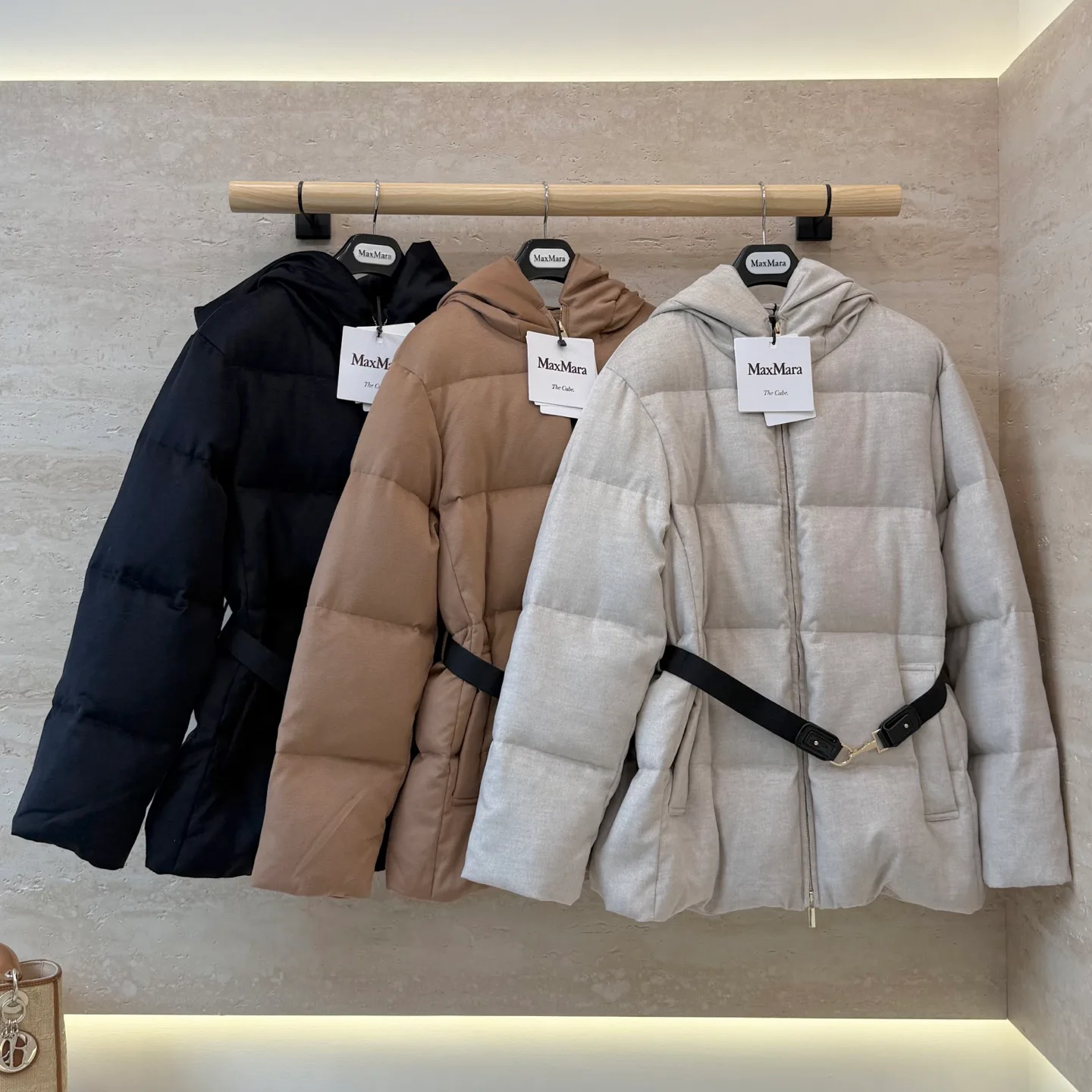 Куртки И Пуховики Женские Max Mara 18673331