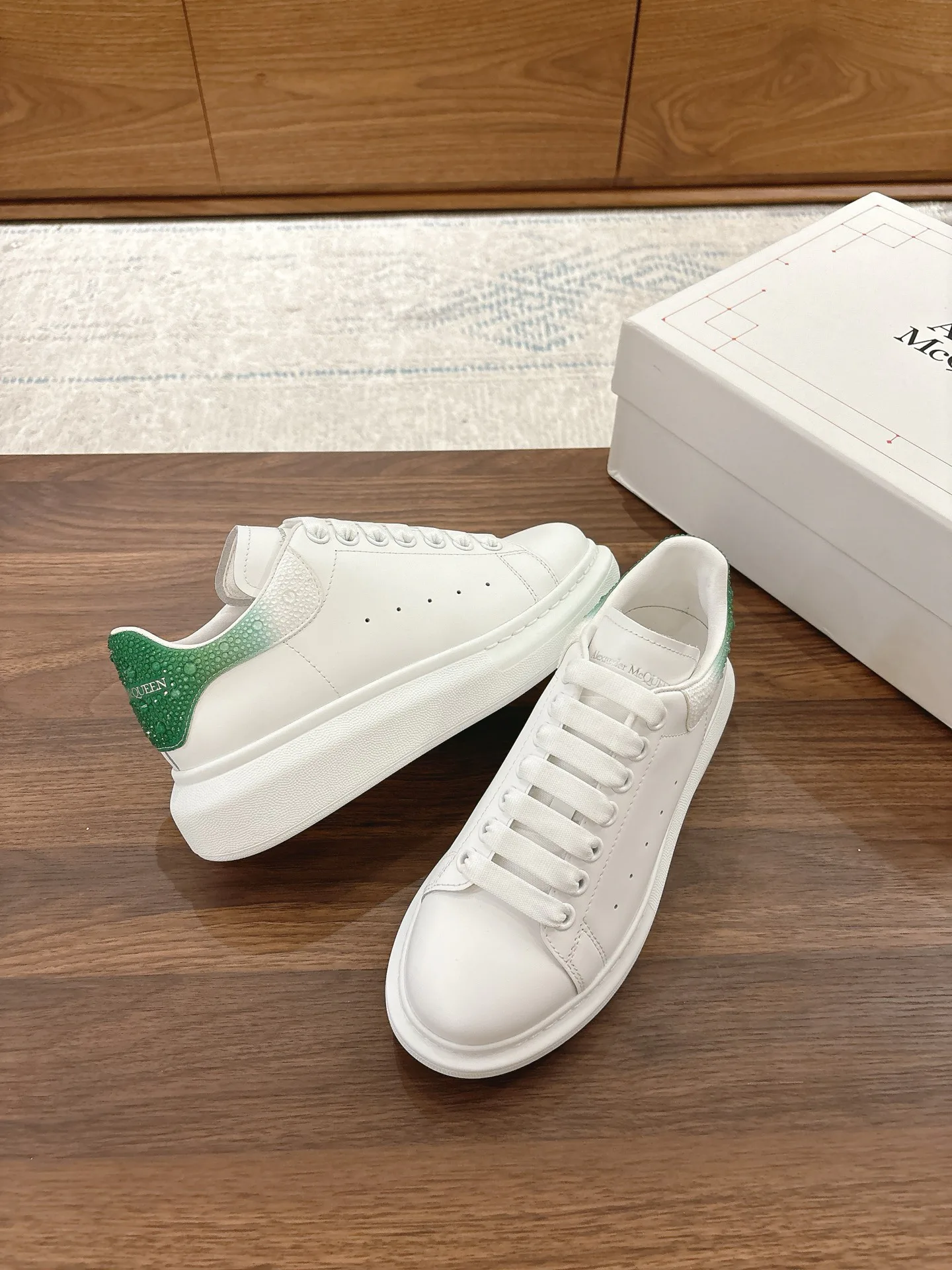 Кроссовки Женские Alexander Mcqueen 3446220