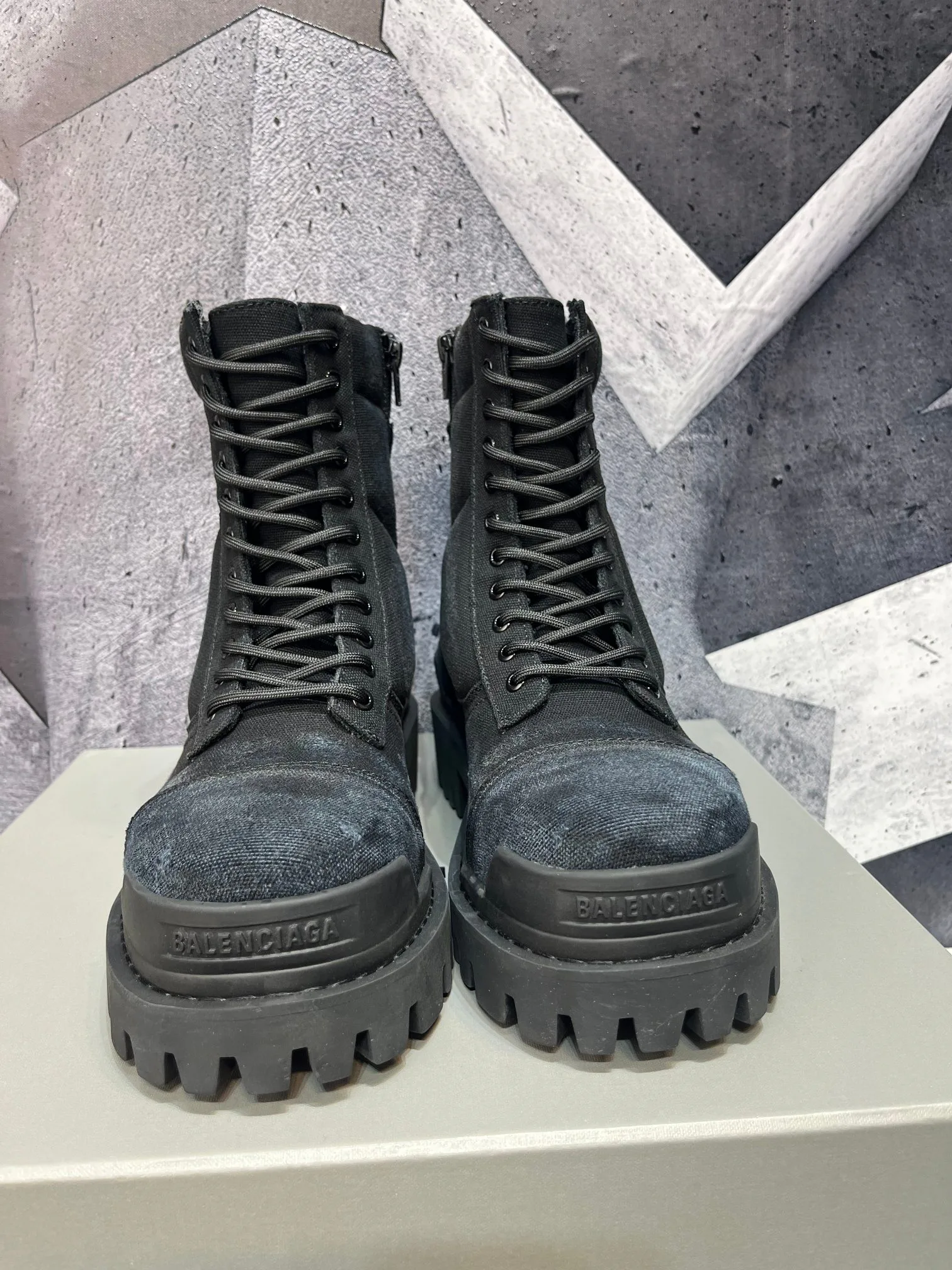 Ботинки Мужские Balenciaga 17962236
