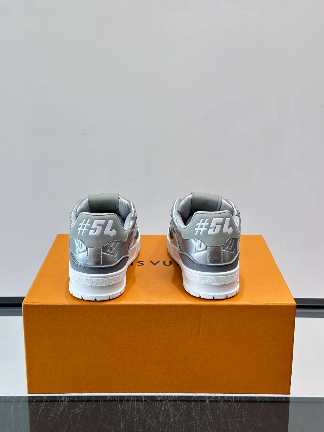 Кроссовки Женские Louis Vuitton 520621