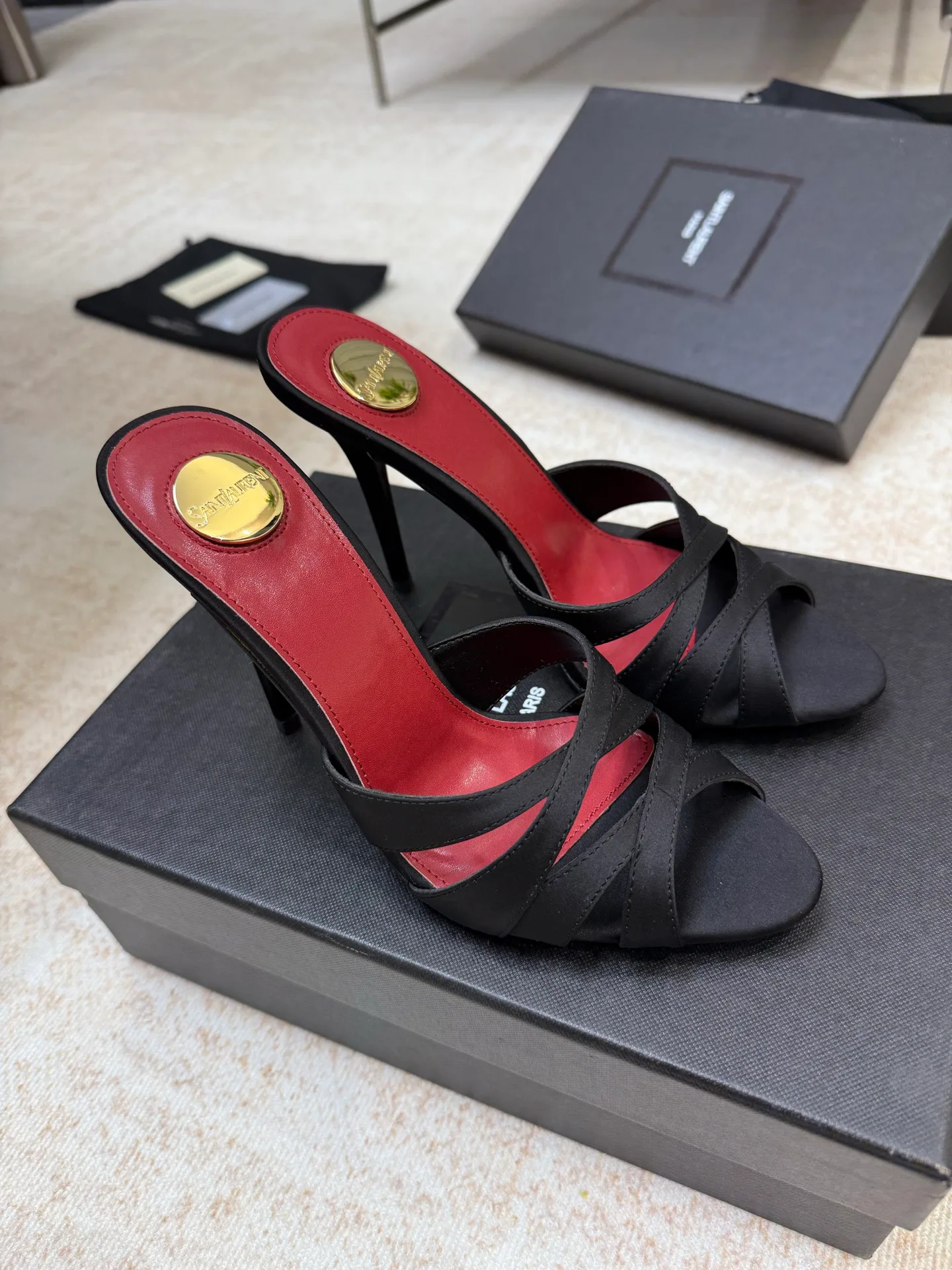 Босоножки Женские Saint Laurent 3062301