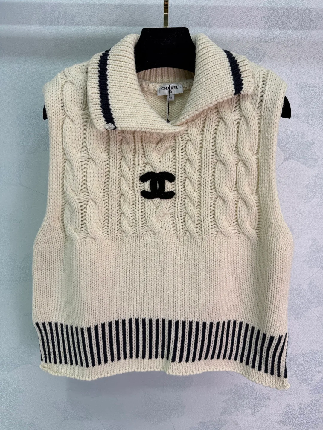 Жилеты Женские Chanel 1568061