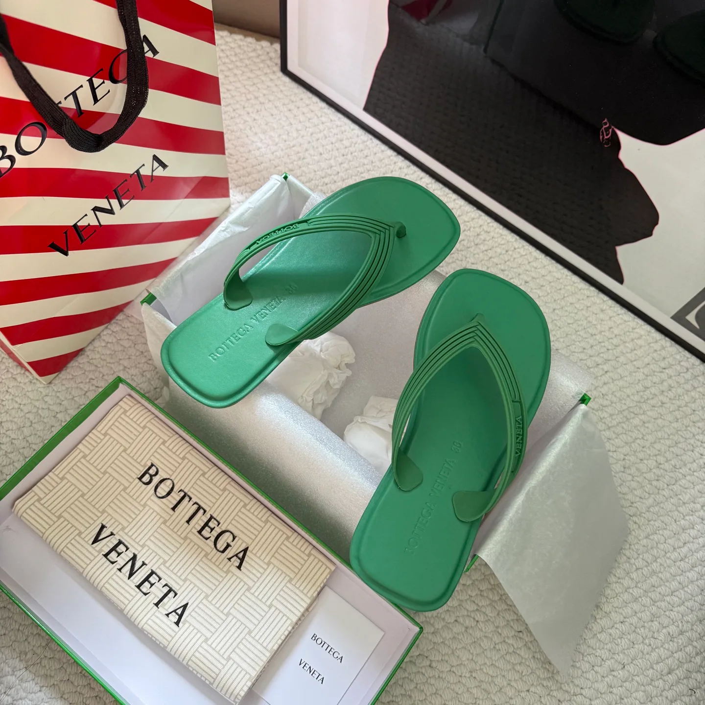 Шлепанцы Женские Bottega Veneta 17386124