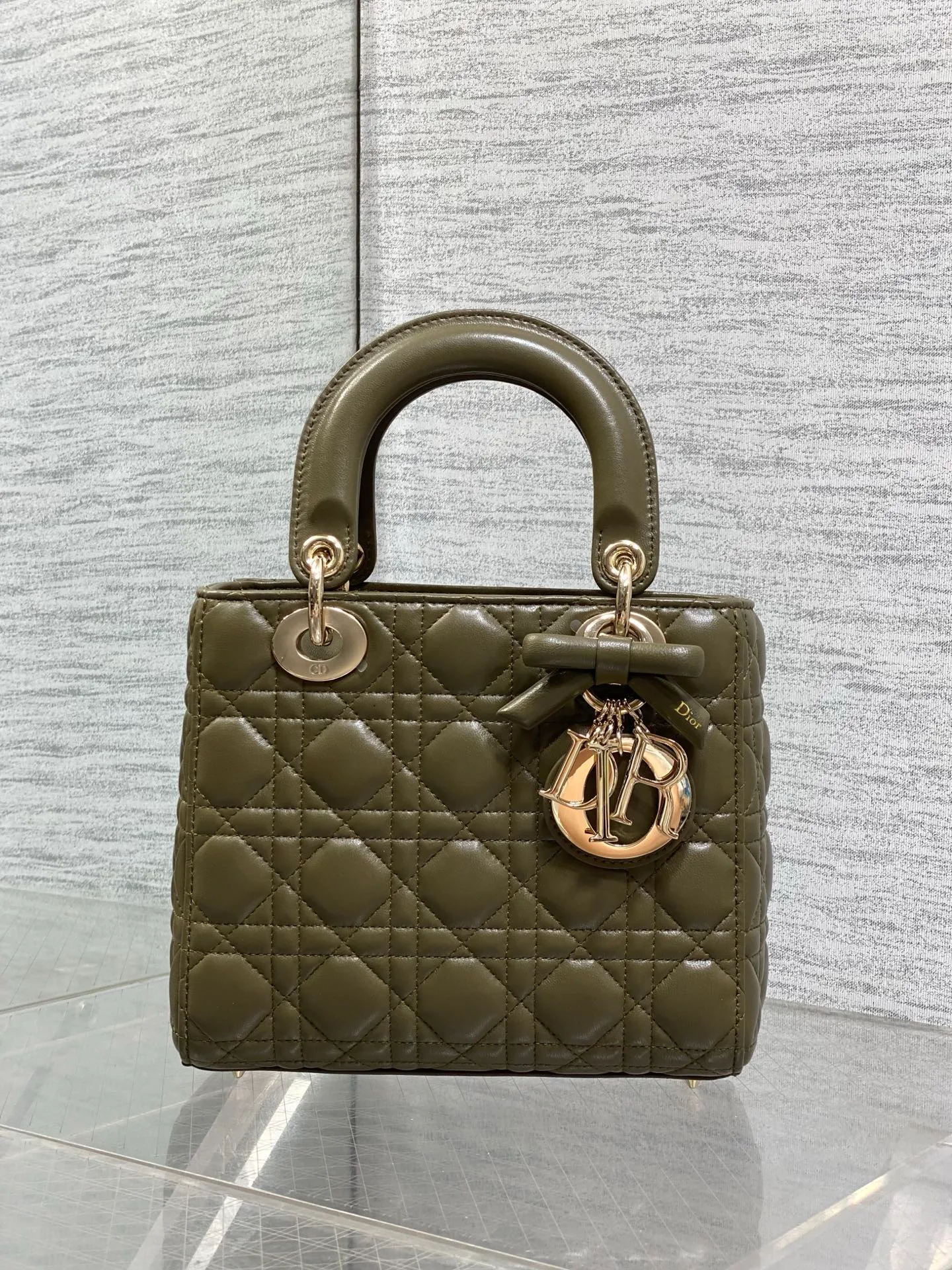 Классические Сумки Женские Christian Dior 17601507