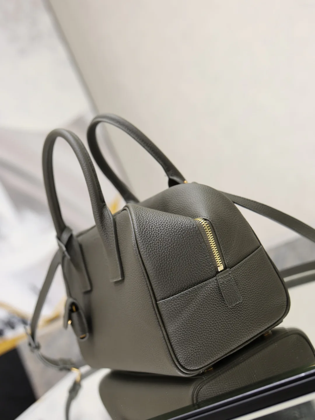 Классические Сумки Женские Saint Laurent 17993938
