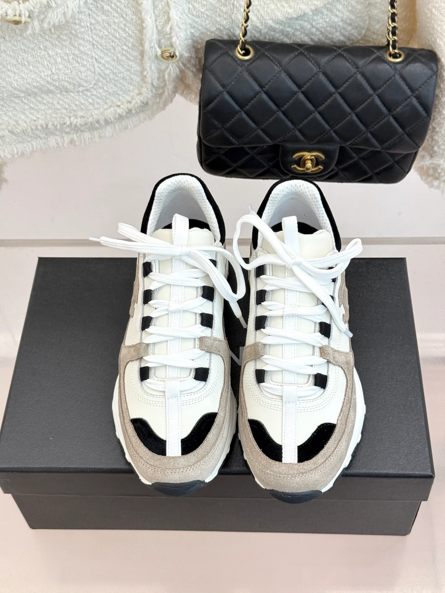 Кроссовки Женские Chanel 11394678