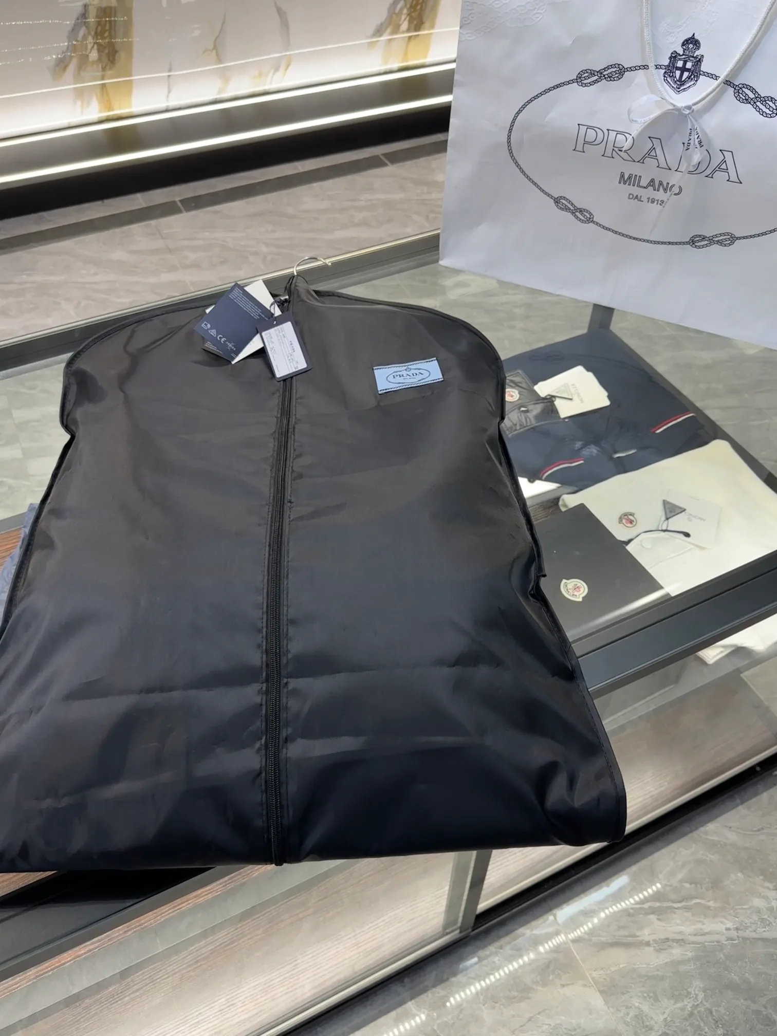 Куртки И Пуховики Женские Prada 17964590