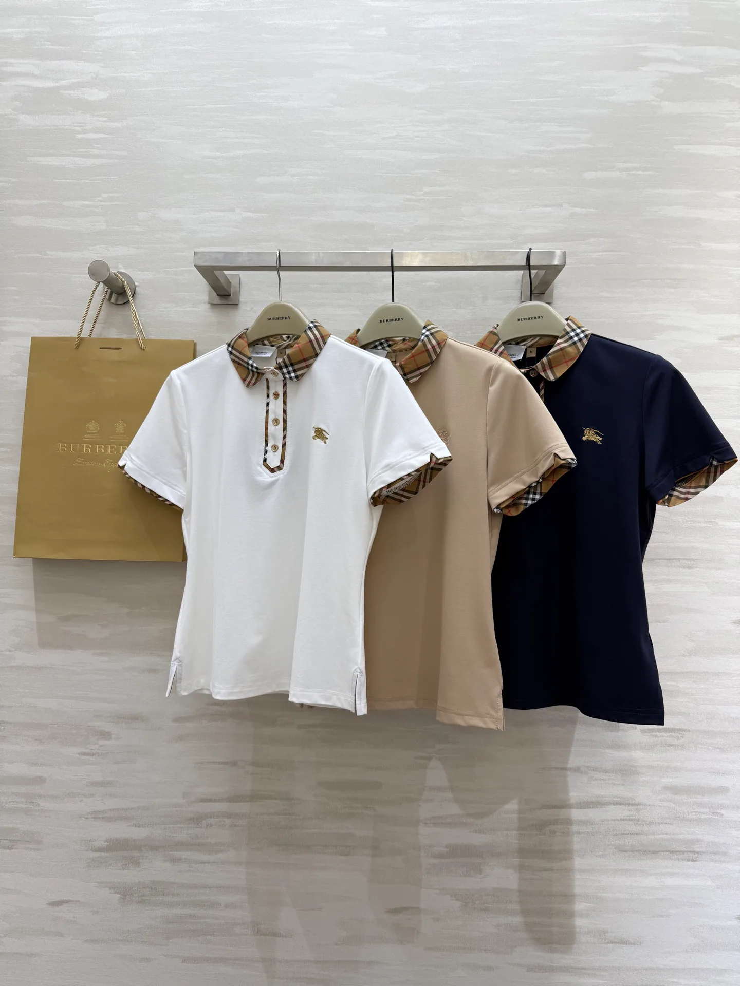 Футболки Женские Burberry 10551