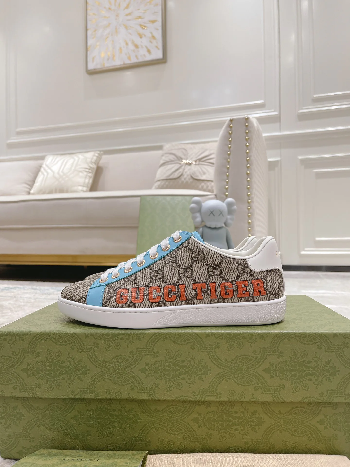Кроссовки Женские Gucci 17620409