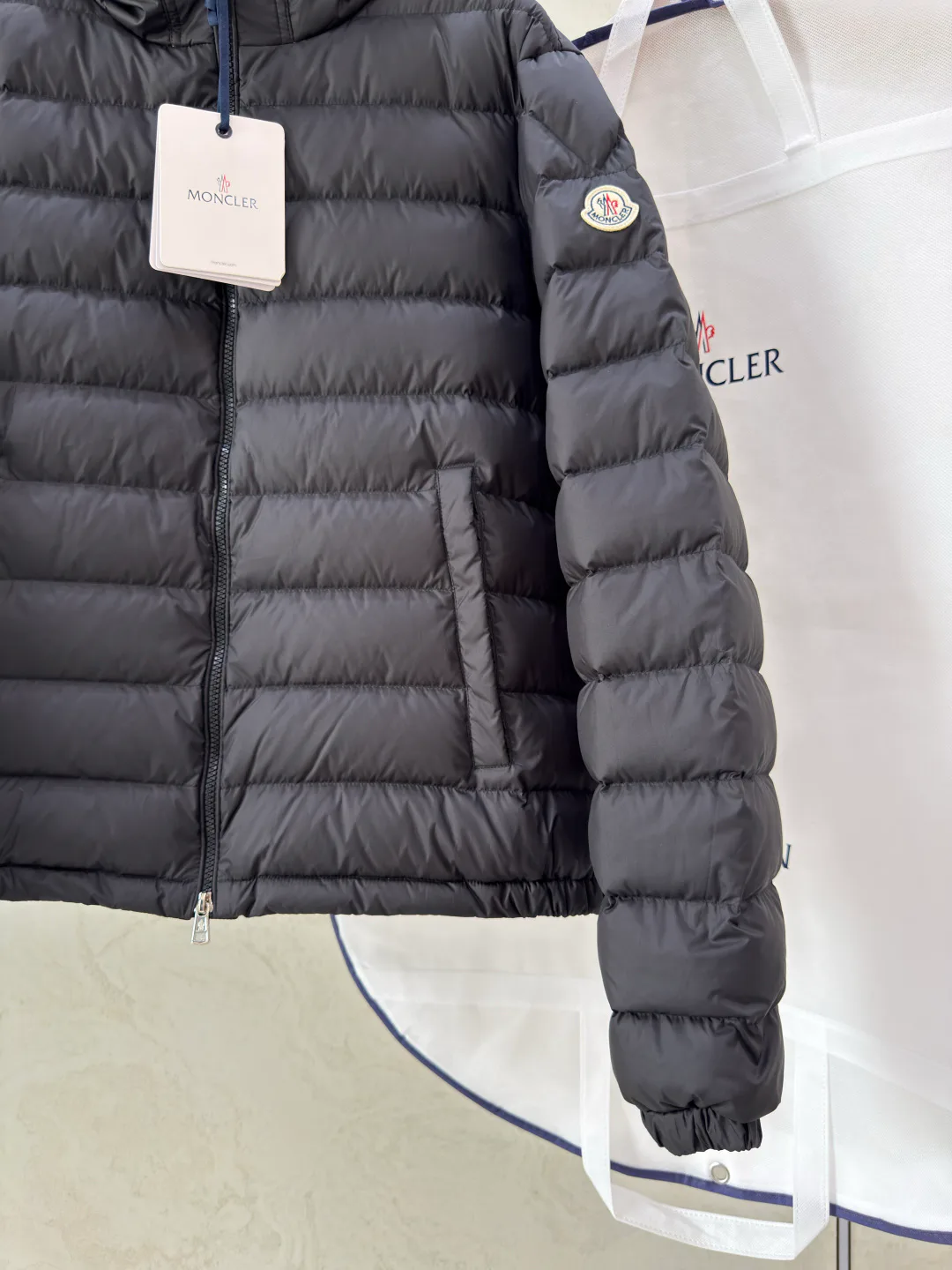 Куртки И Пуховики Женские Moncler 18690097